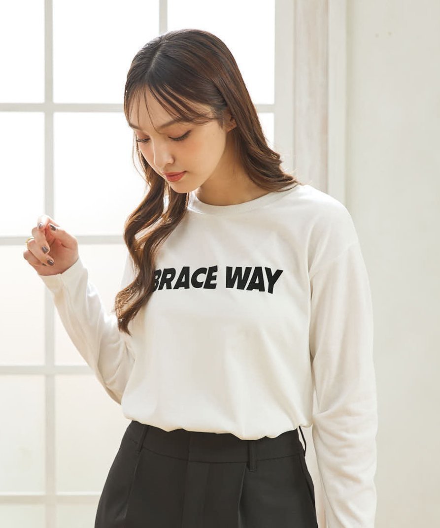 【イング/INGNI】の【WEB限定】アソートロゴロングTシャツ インテリア・キッズ・メンズ・レディースファッション・服の通販 founy(ファニー) 　ファッション　Fashion　レディースファッション　Fashion for Women　トップス・カットソー　Cut & Sew Tops　シャツ・ブラウス・オフィスカジュアル　Elegant Blouses & Button-Ups　ロングTシャツ・Tシャツ　Longline T-Shirts & Tees　スマホ　Smartphone, Mobile Device　フロント　Front, Front Design　プリント　Print, Printed Pattern　ベーシック　Basic, Essential　オフホワイト/クロ|ID: prp329100004818308 ipo3291000000035006030