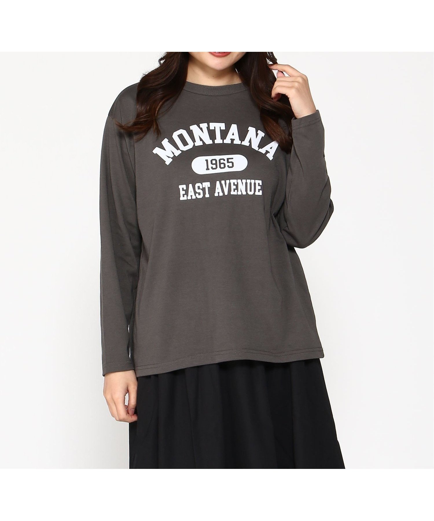 【イング/INGNI】の【WEB限定】アソートロゴロングTシャツ インテリア・キッズ・メンズ・レディースファッション・服の通販 founy(ファニー) 　ファッション　Fashion　レディースファッション　Fashion for Women　トップス・カットソー　Cut & Sew Tops　シャツ・ブラウス・オフィスカジュアル　Elegant Blouses & Button-Ups　ロングTシャツ・Tシャツ　Longline T-Shirts & Tees　スマホ　Smartphone, Mobile Device　フロント　Front, Front Design　プリント　Print, Printed Pattern　ベーシック　Basic, Essential　チャコールグレー/オフホワイトA|ID: prp329100004818308 ipo3291000000035006035