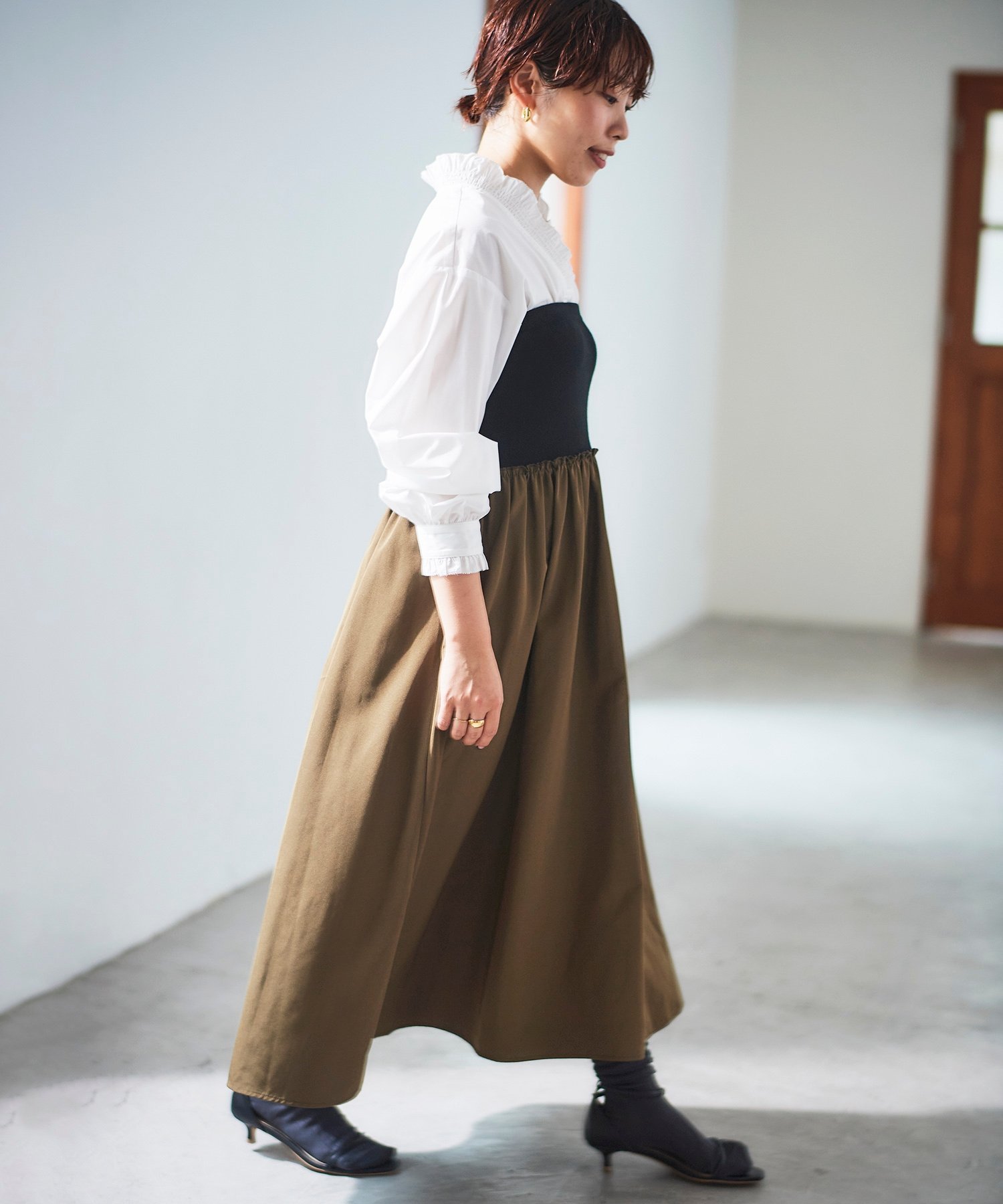 【ルクールブラン/le.coeur blanc】の2wayベアトップワンピース インテリア・キッズ・メンズ・レディースファッション・服の通販 founy(ファニー) 　ファッション　Fashion　レディースファッション　Fashion for Women　ワンピース　Dresses　おすすめ　Recommended / Our Picks　インナー　Innerwear　カットソー　Cut and Sewn Top　ジャケット　Jacket, Outerwear　タフタ　Taffeta, Structured Fabric　トレンド　Trend, Trending Now　フリル　Frill, Ruffle　カーキグリーン|ID: prp329100004818352 ipo3291000000035006418