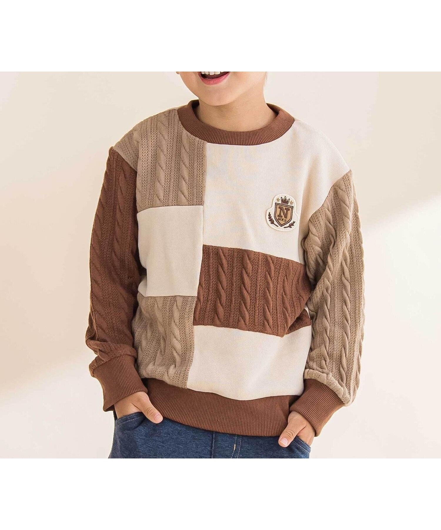 【ベベ オンライン ストア/BEBE ONLINE STORE / KIDS】の【お揃い】飛び裏毛xケーブルJQニットブロック切り替えトレーナー(80~130cm) 人気、トレンドファッション・服の通販 founy(ファニー) 　ファッション　Fashion　キッズファッション　Fashion for Kids　テレコ　Ribbed, Rib Stitch　トレンド　Trend, Trending Now　トレーナー　Sweatshirt, Trainer　ブロック　Block, Solid Block Pattern　楽ちん　Easy Fit, Comfortable　A/W・秋冬　Autumn/Winter　2025年　2025　2025-2026秋冬・A/W　Autumn/Winter 2025–26 AW25–26　 other-1|ID: prp329100004818359 ipo3291000000035006488