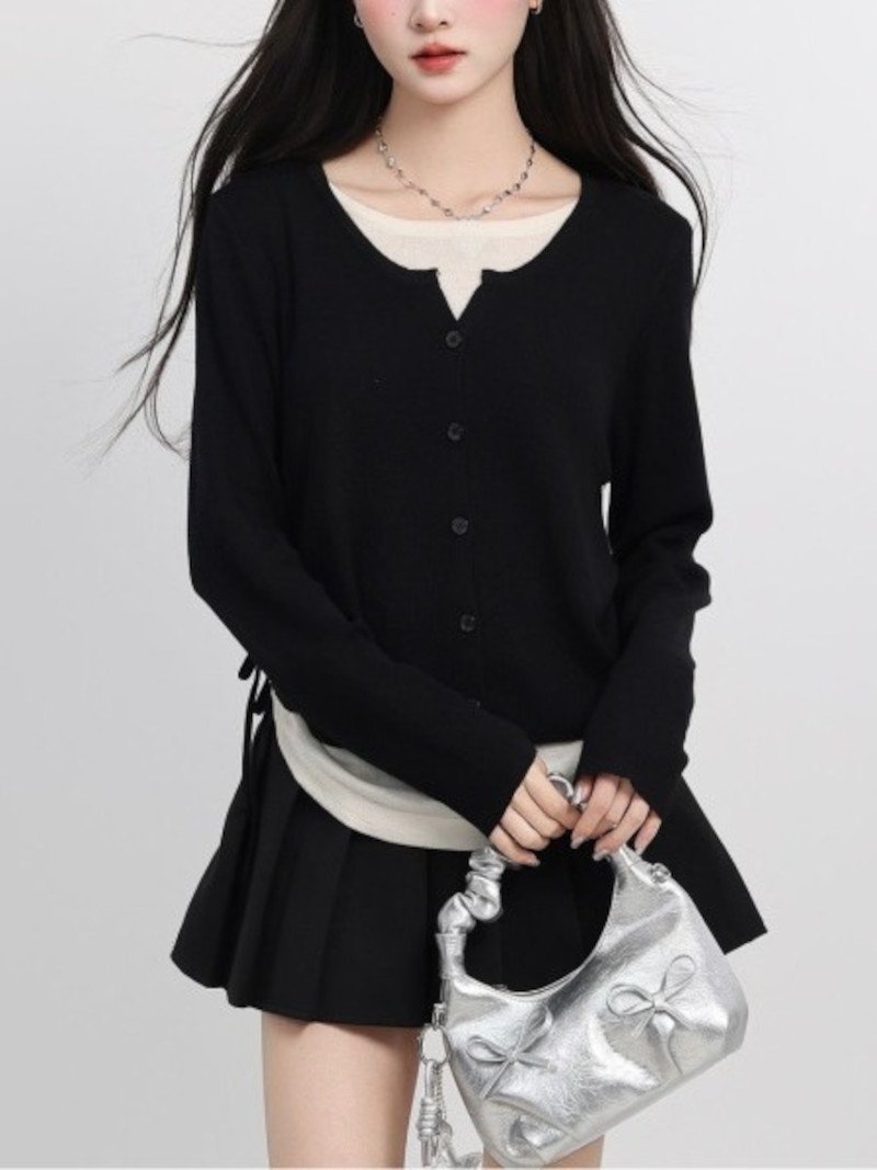 【ディアベル/DIAVEL】の【秋冬新作】レイヤード風ラウンドヘムトップス インテリア・キッズ・メンズ・レディースファッション・服の通販 founy(ファニー) 　ファッション　Fashion　レディースファッション　Fashion for Women　トップス・カットソー　Cut & Sew Tops　インナー　Innerwear　カーディガン　Cardigan, Knitwear　クロップド　Cropped, Short Length　コンパクト　Compact, Small Size　ショート　Short, Short Length　スタイリッシュ　Stylish, Fashionable　スニーカー　Sneakers, Trainers　タイトスカート　Pencil Skirt, Tight Skirt　デニム　Denim, Jeans Material　トレンド　Trend, Trending Now　ドローストリング　Drawstring, Pull Cord　バランス　Balance, Style Balance　プリーツ　Pleats, Pleated　ボーダー　Border, Stripe　無地　Plain, Solid Color　ロング　Long, Long-Length　A/W・秋冬　Autumn/Winter　再入荷　Restock / Back in Stock　おすすめ　Recommended / Our Picks　エレガント 上品　Elegant　ブラック|ID: prp329100004818429 ipo3291000000035007427