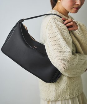 【ロペ/ROPE'】の【E POR】 C BAG Medium【超軽量】 人気、トレンドファッション・服の通販 founy(ファニー) ファッション Fashion レディースファッション Fashion for Women 軽量 Lightweight, Ultra Light ショルダー Shoulder, Shoulder Strap ハーフ Half, Half-Length フォルム Silhouette, Form ポケット Pocket, Pocket Detail おすすめ Recommended / Our Picks エレガント 上品 Elegant ビジネス 仕事 通勤 Business / Work / Commuting |ID:prp329100004818562