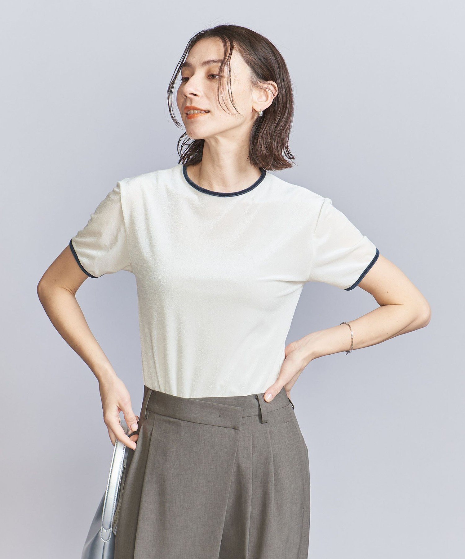 【ユナイテッドアローズ/UNITED ARROWS】のシアーベロア リンガー Tシャツ インテリア・キッズ・メンズ・レディースファッション・服の通販 founy(ファニー) 　ファッション　Fashion　レディースファッション　Fashion for Women　トップス・カットソー　Cut & Sew Tops　シャツ・ブラウス・オフィスカジュアル　Elegant Blouses & Button-Ups　ロングTシャツ・Tシャツ　Longline T-Shirts & Tees　ベロアトップス　Velour Tops / Velvet-Look Items　インナー　Innerwear　春　Spring　カーゴパンツ　Cargo Pants, Utility Pants　コンパクト　Compact, Small Size　シアー　Sheer, See-Through　シンプル　Simple, Minimal　ジャケット　Jacket, Outerwear　スラックス　Slacks, Dress Pants　デニム　Denim, Jeans Material　トレンド　Trend, Trending Now　パイピング　Piping, Trim Design　フォルム　Silhouette, Form　ベロア　Velour, Soft Velvet　アウトレット　Outlet / Clearance　おすすめ　Recommended / Our Picks　OFF WHITE|ID: prp329100004818563 ipo3291000000035008496