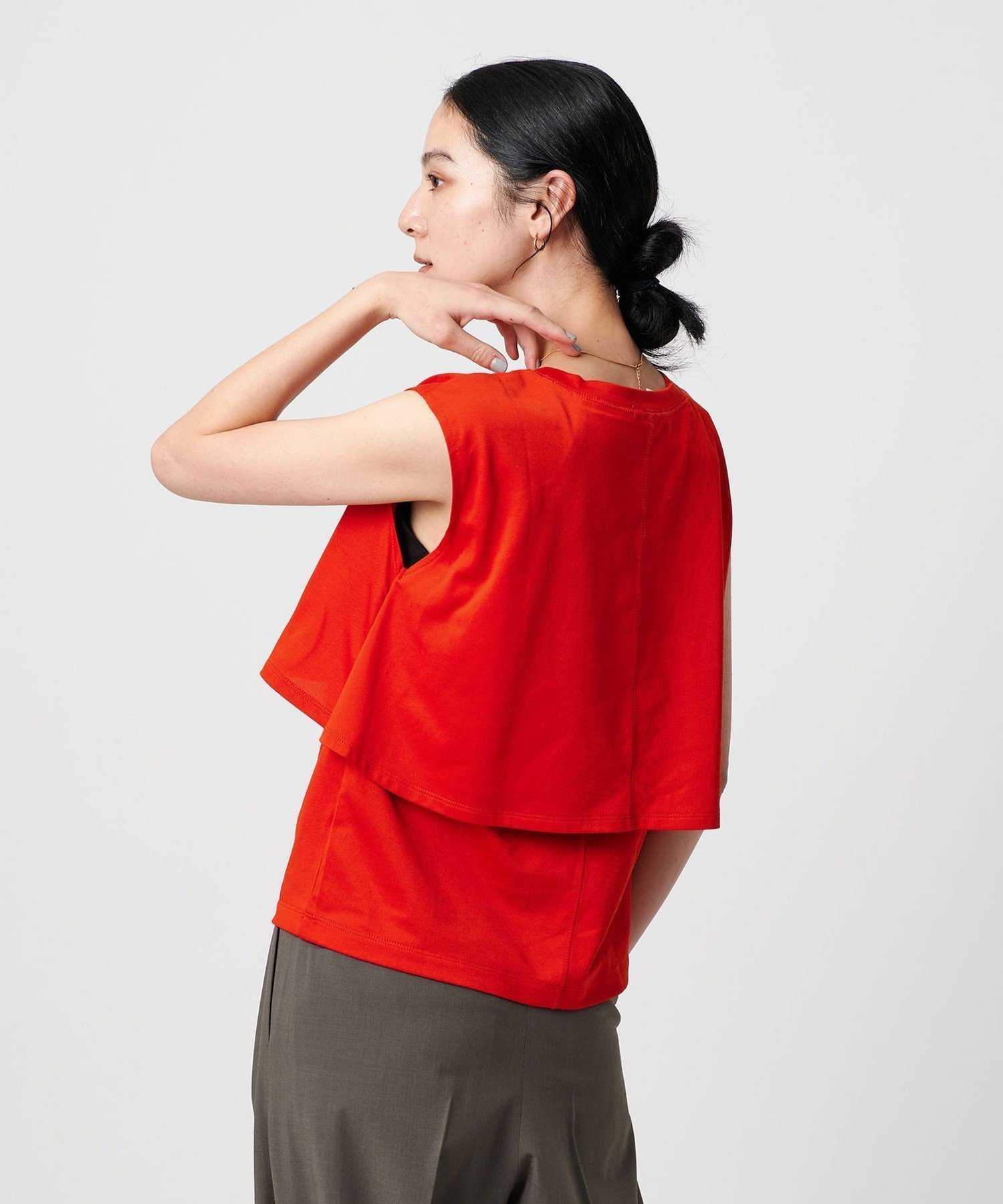 【ユナイテッドアローズ/UNITED ARROWS】の【Wardrobe DAILY MINIMAL】フリルレイヤード ノースリーブカットソー 接触冷感 吸水速乾 インテリア・キッズ・メンズ・レディースファッション・服の通販 founy(ファニー) 　ファッション　Fashion　レディースファッション　Fashion for Women　トップス・カットソー　Cut & Sew Tops　キャミソール&ノースリーブ　Camisoles & Sleeveless Tops　カットソー・ベーシックTシャツ　Cut-and-Sewn Tops / Stretch Tees & Basics　オケージョン　Occasion Wear　オレンジ　Orange　カットソー　Cut and Sewn Top　今季　This Season, Current Season　吸水　Absorbent, Quick-Dry　サマー　Summer, Summer Style　シンプル　Simple, Minimal　スラックス　Slacks, Dress Pants　デニム　Denim, Jeans Material　トレンド　Trend, Trending Now　人気　Popular, Best Seller　ボトム　Bottoms, Lower Wear　アウトレット　Outlet / Clearance　おすすめ　Recommended / Our Picks　エレガント 上品　Elegant　ビジネス 仕事 通勤　Business / Work / Commuting　ORANGE|ID: prp329100004818592 ipo3291000000035008669