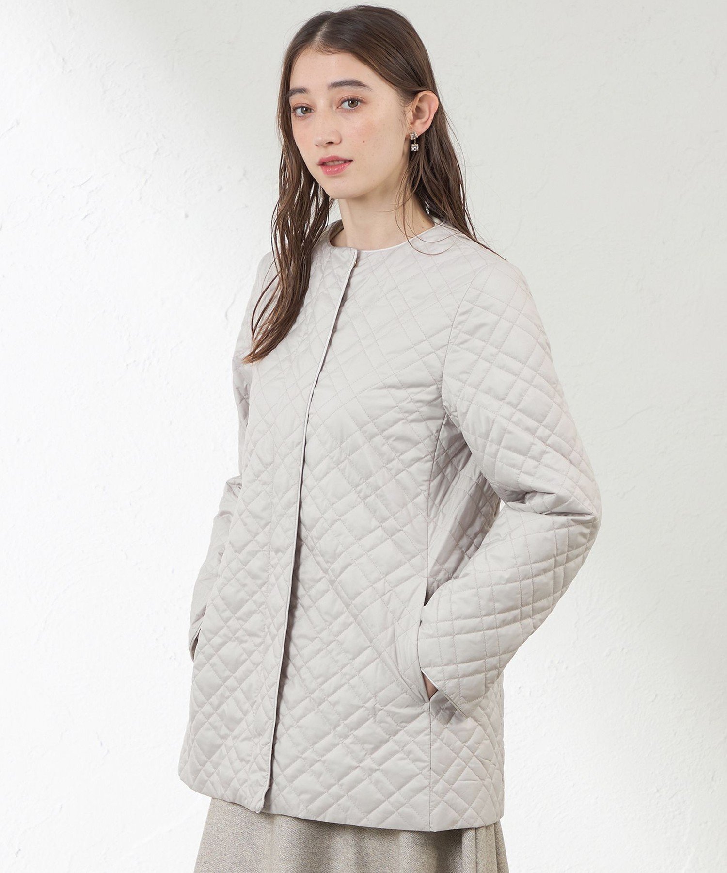 【アマカ/AMACA】のETHERMALOFT HEAT(イサーマロフト ヒート) ノーカラーキルトコート 人気、トレンドファッション・服の通販 founy(ファニー) 　ファッション　Fashion　レディースファッション　Fashion for Women　アウター　Coat / Outerwear Collection　コート・ロングコート・ピーコート　Long Coats, Peacoats & More　インナー　Innerwear　エレガント 上品　Elegant　キルティング　Quilted, Quilting　キルト　Quilt, Quilted Fabric　軽量　Lightweight, Ultra Light　シンプル　Simple, Minimal　タフタ　Taffeta, Structured Fabric　ダウン　Down, Puffer　ダブル　Double, Double-Breasted　パウダー　Powder, Soft Tone　ミドル　Middle Length, Mid Height　 other-1|ID: prp329100004818677 ipo3291000000035009464