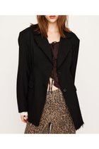 【スライ/SLY】のWAIST SHAPE CUT OUT ジャケット 人気、トレンドファッション・服の通販 founy(ファニー) ファッション Fashion レディースファッション Fashion for Women アウター Coat / Outerwear Collection レディースジャケット・軽アウター Jackets インナー Innerwear カットオフ Cut-Off Design シェイプ Shape, Slim Fit ジャケット Jacket, Outerwear ストライプ Stripe, Striped Pattern スーツ Suit, Formalwear セットアップ Set-Up, Coordinated Outfit プリント Print, Printed Pattern 無地 Plain, Solid Color リメイク Remake, Reconstructed レース Lace, Lace Fabric ロング Long, Long-Length おすすめ Recommended / Our Picks thumbnail BLK|ID: prp329100004818756 ipo3291000000035010148