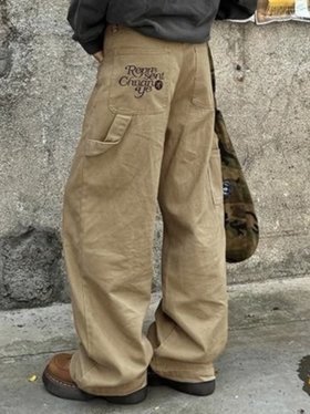 【ディアベル/DIAVEL】の【秋冬新作】バック刺繍入りペインターパンツ 人気、トレンドファッション・服の通販 founy(ファニー) ファッション Fashion レディースファッション Fashion for Women パンツ Pants & Trousers バッグ Bags 秋 Autumn 腕時計 Wristwatch カットソー Cut and Sewn Top カーゴパンツ Cargo Pants, Utility Pants キャップ Cap, Baseball Cap クロップド Cropped, Short Length ショート Short, Short Length シンプル Simple, Minimal ジャケット Jacket, Outerwear スウェット / スエット Sweatshirt, Sweatwear スニーカー Sneakers, Trainers ポケット Pocket, Pocket Detail リブニット Rib Knit, Ribbed Knit ループ Loop, Loop Knit ワイド Wide, Wide Fit 冬 Winter / This Winter A/W・秋冬 Autumn/Winter 再入荷 Restock / Back in Stock おすすめ Recommended / Our Picks |ID:prp329100004818777