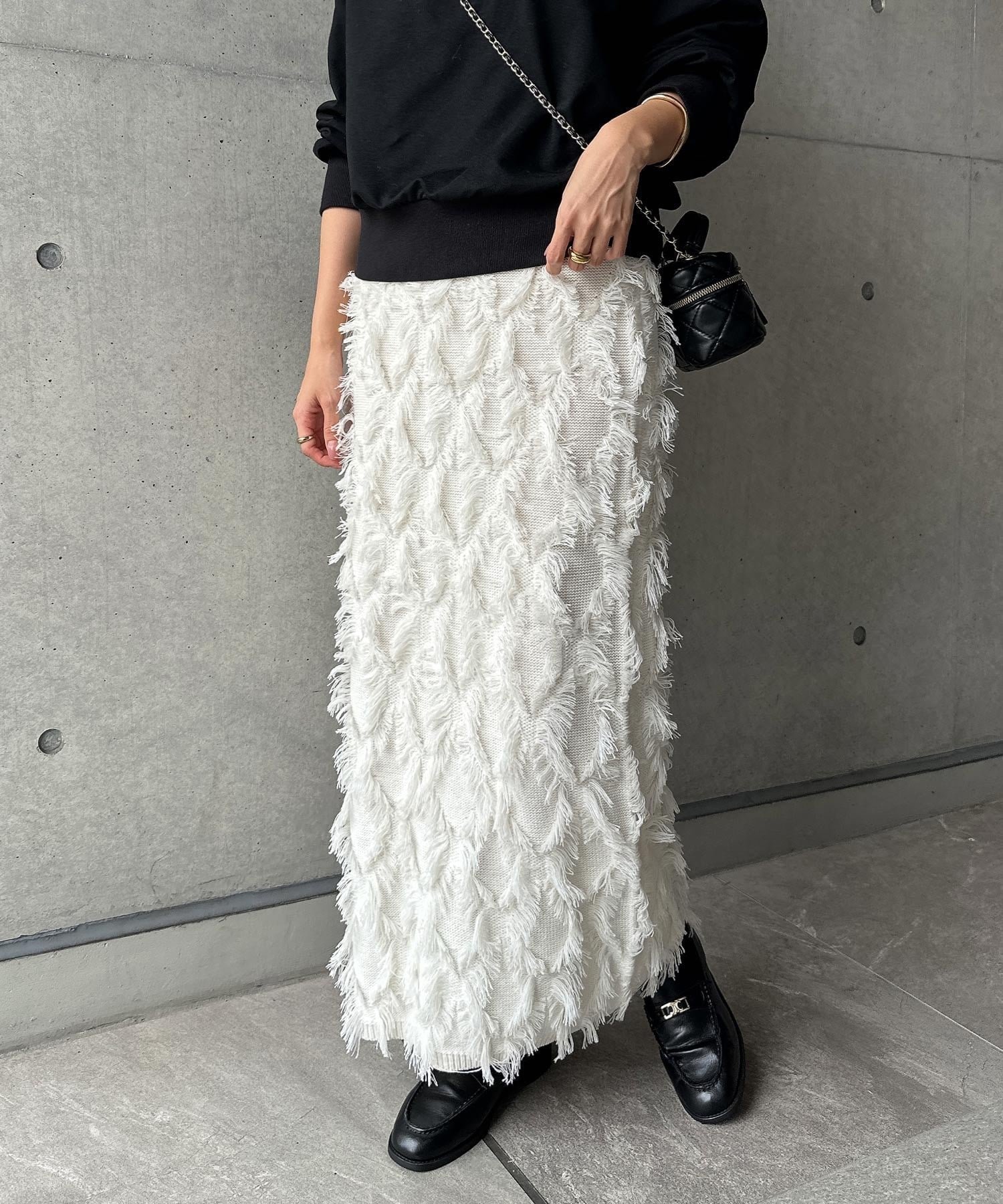 【アンドミー/andme】のカットフリンジ ニット タイト スカート インテリア・キッズ・メンズ・レディースファッション・服の通販 founy(ファニー) 　ファッション　Fashion　レディースファッション　Fashion for Women　スカート　Skirts　おすすめ　Recommended / Our Picks　アクリル　Acrylic Material　ストレート　Straight, Straight Cut　トレンド　Trend, Trending Now　今季　This Season, Current Season　アイボリー|ID: prp329100004818902 ipo3291000000035011348