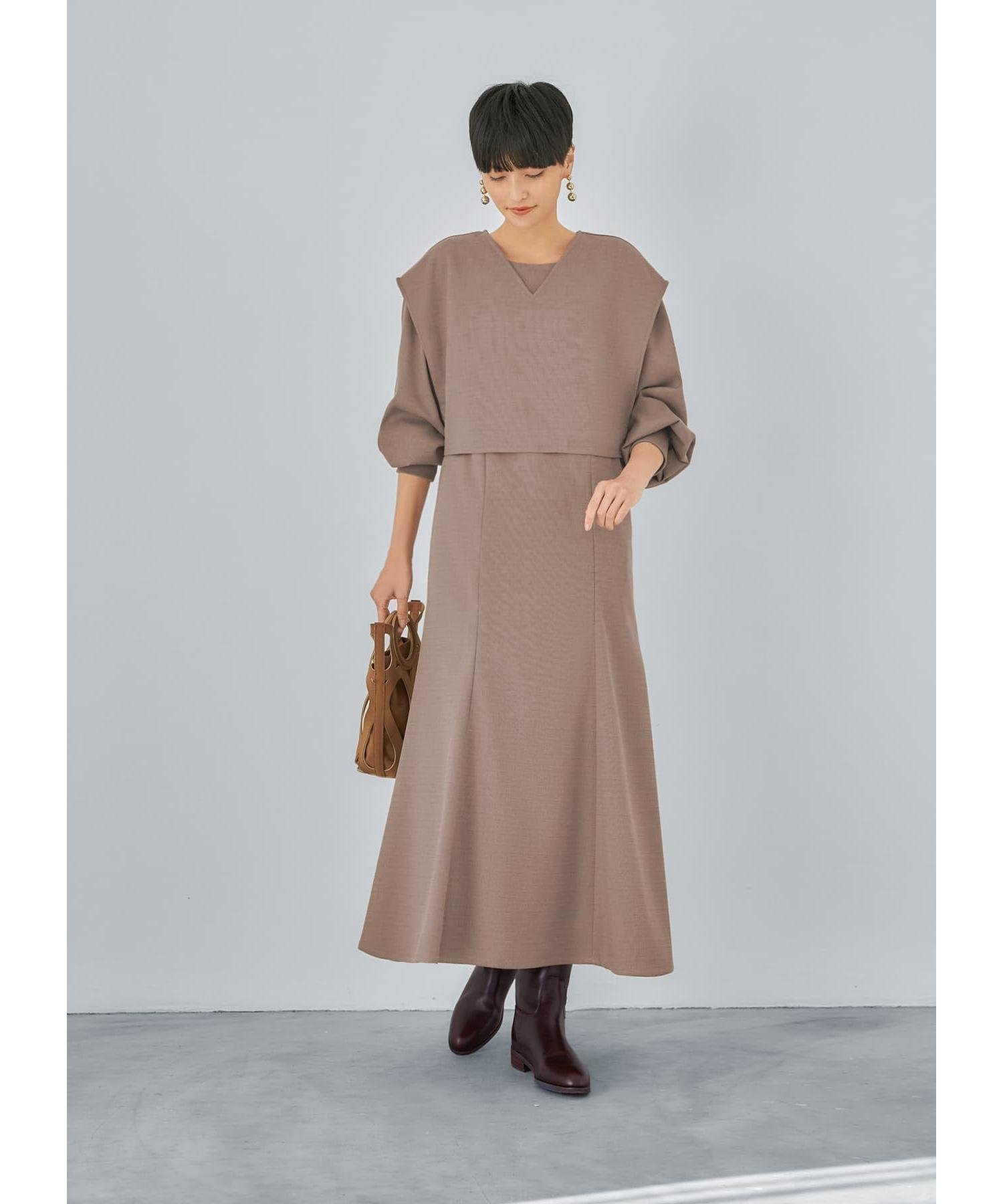 【スタイルデリ/STYLE DELI】の【LUXE】ベスト付きマーメイドラインワンピース 人気、トレンドファッション・服の通販 founy(ファニー) 　ファッション　Fashion　レディースファッション　Fashion for Women　アウター　Coat / Outerwear Collection　カーディガン　Cardigan, Knitwear　ギャザー　Gathered, Ruffled　ショート　Short, Short Length　シンプル　Simple, Minimal　ジャケット　Jacket, Outerwear　スカーフ　Scarf, Neckwear　スタイリッシュ　Stylish, Fashionable　スニーカー　Sneakers, Trainers　スペシャル　Special, Limited Edition　スリット　Slit, Slit Detail　セパレート　Separate, Two-Piece　センター　Center, Center Line　パーカー　Hoodie, Parka　ベスト　Vest, Waistcoat　ポケット　Pocket, Pocket Detail　マーメイド　Mermaid, Fishtail Silhouette　メンズ　Men's, Menswear　ループ　Loop, Loop Knit　ロング　Long, Long-Length　冬　Winter / This Winter　夏　Summer　エレガント 上品　Elegant　ビジネス 仕事 通勤　Business / Work / Commuting　 other-1|ID: prp329100004818908 ipo3291000000035011403