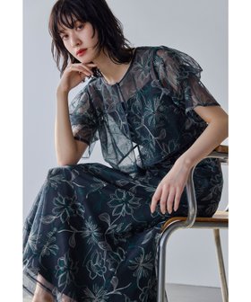 【ビーフラット/bflat】のタックスリーブエンブロイダリードレス 2点セット ボレロ キャミワンピース 結婚式 人気、トレンドファッション・服の通販 founy(ファニー) ファッション Fashion レディースファッション Fashion for Women アウター Coat / Outerwear Collection ボレロ・ショート丈ジャケット / ドレス羽織りに Boleros & Short Jackets ワンピース Dresses フォーマル・パーティードレス・結婚式用ドレス Elegant & Casual Dresses キャミソールワンピース Camisole Dresses キャミワンピース Cami Dress, Slip Dress スリーブ Sleeve, Long Sleeve / Short Sleeve ドレス Dress, One-Piece フラワー Flower, Floral フレア Flare, Flared ボレロ Bolero, Short Cardigan レース Lace, Lace Fabric おすすめ Recommended / Our Picks 結婚式 Wedding 披露宴 Wedding Reception 二次会 After Party |ID:prp329100004818919