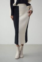 【アズール バイ マウジー/AZUL by moussy】のバイカラーIラインニットスカート 人気、トレンドファッション・服の通販 founy(ファニー) ファッション Fashion レディースファッション Fashion for Women スカート Skirts アクリル Acrylic Material 畦 Ribbed Knit ショート Short, Short Length シンプル Simple, Minimal ジャケット Jacket, Outerwear スリット Slit, Slit Detail セットアップ Set-Up, Coordinated Outfit フィット Fit, Slim Fit フロント Front, Front Design おすすめ Recommended / Our Picks thumbnail BLK|ID: prp329100004818945 ipo3291000000035011707