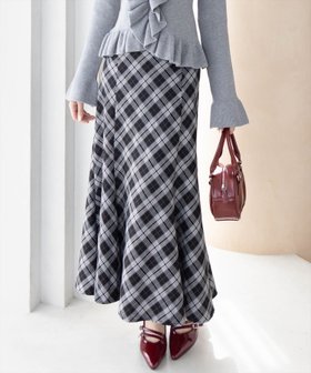 【クリア/clear】のチェック柄マーメイドロングスカート 人気、トレンドファッション・服の通販 founy(ファニー) ファッション Fashion レディースファッション Fashion for Women スカート Skirts ロングスカート Long Skirts / Maxi & Midi Skirts クラシカル Classical, Vintage-Inspired コンパクト Compact, Small Size スウェット / スエット Sweatshirt, Sweatwear ダウン Down, Puffer チェック Check, Plaid, Tartan バランス Balance, Style Balance マーメイド Mermaid, Fishtail Silhouette リボン Ribbon, Bow レース Lace, Lace Fabric おすすめ Recommended / Our Picks |ID:prp329100004818951