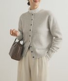 【アーバンリサーチ ドアーズ/URBAN RESEARCH DOORS】のウールサテン釦コンパクトカーディガン 人気、トレンドファッション・服の通販 founy(ファニー) ファッション Fashion レディースファッション Fashion for Women トップス・カットソー Cut & Sew Tops カーディガン・羽織り Layered Style Cardigans 2025年 2025 2025-2026秋冬・A/W Autumn/Winter 2025–26 AW25–26 冬 Winter / This Winter ウォーム Warm Fabric カーディガン Cardigan, Knitwear コンパクト Compact, Small Size サテン Satin, Glossy Fabric シンプル Simple, Minimal フロント Front, Front Design ベーシック Basic, Essential エレガント 上品 Elegant A/W・秋冬 Autumn/Winter thumbnail ライトグレー|ID: prp329100004818971 ipo3291000000035011964