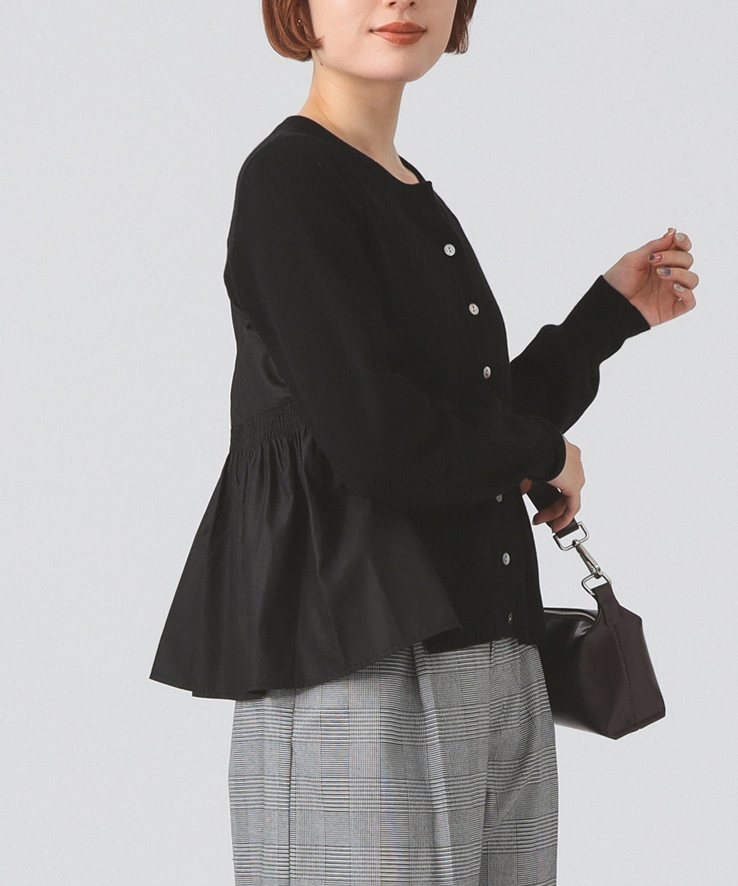 【ビームス ウイメン/BEAMS】の異素材 キリカエ カーディガン インテリア・キッズ・メンズ・レディースファッション・服の通販 founy(ファニー) 　ファッション　Fashion　レディースファッション　Fashion for Women　トップス・カットソー　Cut & Sew Tops　カーディガン・羽織り　Layered Style Cardigans　カーディガン　Cardigan, Knitwear　コンパクト　Compact, Small Size　フェミニン　Feminine, Girly　BLACK|ID: prp329100004819035 ipo3291000000035012835