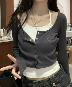 【チェルカ/CERCA】のHALEY PESCA/HALEY PESCA/レイヤード風デザイン バイカラートップス 人気、トレンドファッション・服の通販 founy(ファニー) ファッション Fashion レディースファッション Fashion for Women トップス・カットソー Cut & Sew Tops カーディガン Cardigan, Knitwear キャミソール Camisole, Spaghetti Strap Top クロップド Cropped, Short Length コーデュロイ Corduroy, Cord Fabric トレンド Trend, Trending Now 長袖 Long Sleeve, Full Sleeve ベーシック Basic, Essential モチーフ Motif, Design Theme A/W・秋冬 Autumn/Winter 再入荷 Restock / Back in Stock |ID:prp329100004819047