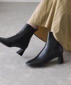 【アダム エ ロペ/ADAM ET ROPE'】のラウンドサイドゴアブーツ 人気、トレンドファッション・服の通販 founy(ファニー) ファッション Fashion レディースファッション Fashion for Women 2026年 2026 おすすめ Recommended / Our Picks ストレッチ Stretch, Stretchy Fabric バランス Balance, Style Balance フェイクレザー Faux Leather, PU Leather ライニング Inner Lining, Inner Fabric, Lined エレガント 上品 Elegant A/W・秋冬 Autumn/Winter thumbnail ブラック(01)|ID: prp329100004819244 ipo3291000000035015147