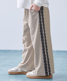 【デビロック/devirock / KIDS】の【イージーウォッシュ】サイドラインレース ワイドパンツ 子供服 キッズ 女の子 26SS 人気、トレンドファッション・服の通販 founy(ファニー) ファッション Fashion キッズファッション Fashion for Kids ボトムス Bottoms 春 Spring ガーリー Girly, Feminine Style ストレッチ Stretch, Stretchy Fabric ダウン Down, Puffer チュール Tulip, Tulip Motif なめらか Smooth, Silky Texture パーカー Hoodie, Parka レース Lace, Lace Fabric ワイド Wide, Wide Fit おすすめ Recommended / Our Picks 2026年 2026 |ID:prp329100004819249