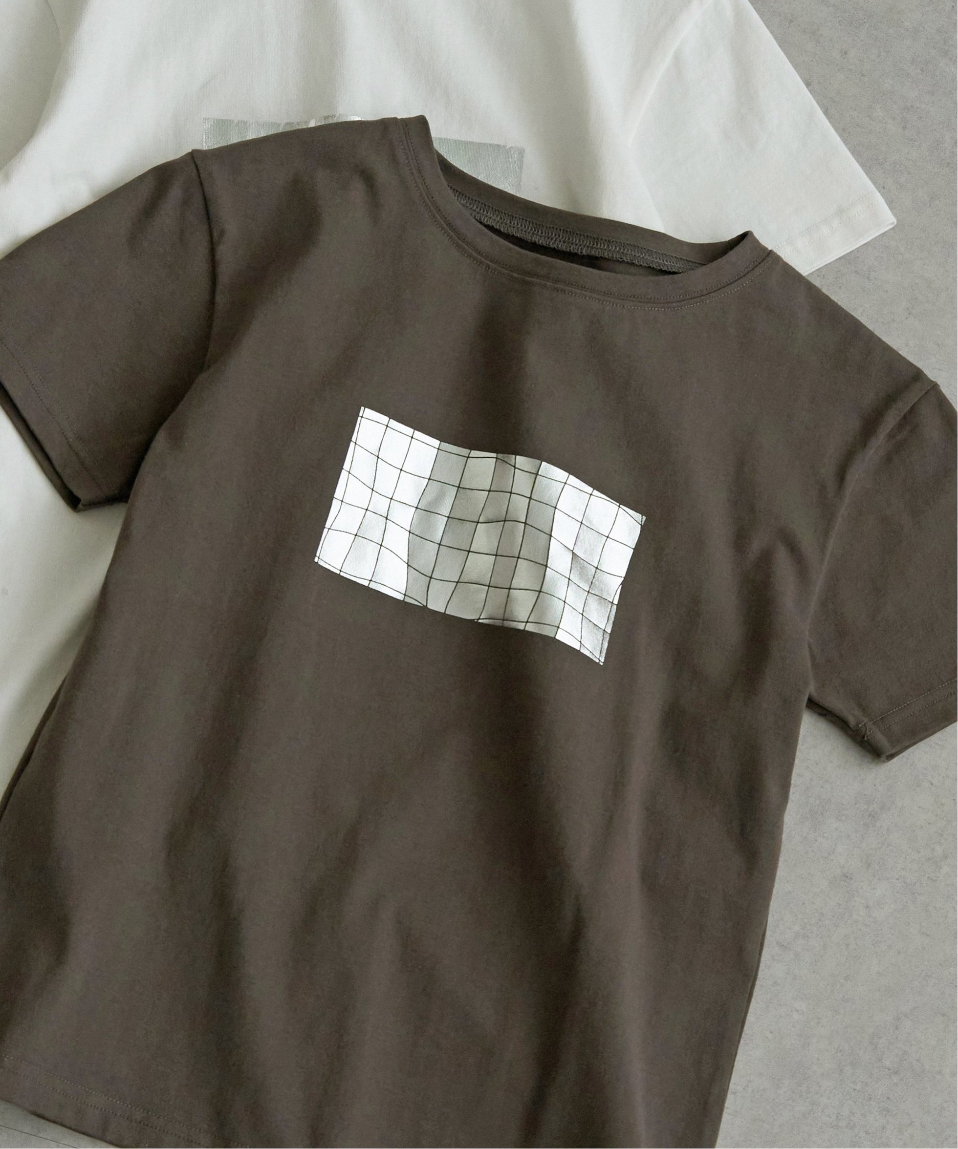 【ノッチ/notch】の箔プリントアソートコンパクトTシャツ インテリア・キッズ・メンズ・レディースファッション・服の通販 founy(ファニー) ファッション Fashion レディースファッション Fashion for Women トップス・カットソー Cut & Sew Tops シャツ・ブラウス・オフィスカジュアル Elegant Blouses & Button-Ups ロングTシャツ・Tシャツ Longline T-Shirts & Tees カーディガン Cardigan, Knitwear プリント Print, Printed Pattern メタリック Metallic, Shiny Finish ソノタ2|ID: prp329100004819255 ipo3291000000035015277