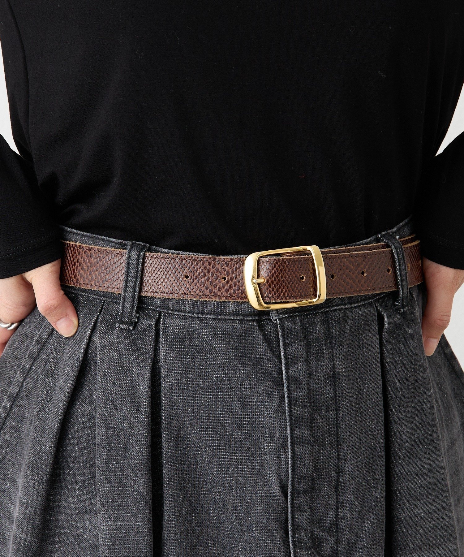 【リヴドロワ/RIVE DROITE】の【MONN. .(モン)】SHIHOコラボ型押しベルト インテリア・キッズ・メンズ・レディースファッション・服の通販 founy(ファニー) 　ファッション　Fashion　レディースファッション　Fashion for Women　ベルト&ウエストマーク　Belts & Waist Accessories　コラボ　Collaboration, Collab　今季　This Season, Current Season　シンプル　Simple, Minimal　デニム　Denim, Jeans Material　人気　Popular, Best Seller　ボトム　Bottoms, Lower Wear　ワイド　Wide, Wide Fit　ワンポイント　One Point, Statement Accent　2022年　2022　再入荷　Restock / Back in Stock　2022-2023秋冬・A/W　Autumn/Winter 2022–23 AW22–23　おすすめ　Recommended / Our Picks　ダークブラウン|ID: prp329100004819331 ipo3291000000035015912