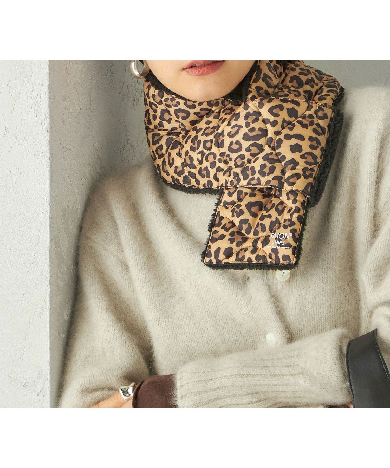 【シップス フォー ウィメン/SHIPS】の【SHIPS別注】TAION 手洗い可能 細幅 リバー ダウン マフラー インテリア・キッズ・メンズ・レディースファッション・服の通販 founy(ファニー) ファッション Fashion レディースファッション Fashion for Women マフラー・スヌード / 冬小物の定番 Scarves & Mufflers アニマル Animal Print インナー Innerwear コンパクト Compact, Small Size スポーツ Sports, Activewear ダウン Down, Puffer 別注 Limited Edition, Custom Order マフラー Scarf, Muffler リバーシブル Reversible, Two-Sided 2025年 2025 2025-2026秋冬・A/W Autumn/Winter 2025–26 AW25–26 ブラウン|ID: prp329100004819356 ipo3291000000035016185