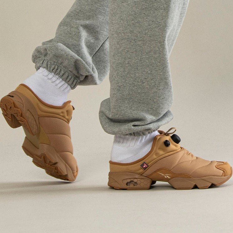 【リーボック/Reebok】のインスタポンプフューリー ミュール / INSTAPUMP FURY MULE インテリア・キッズ・メンズ・レディースファッション・服の通販 founy(ファニー) 　ファッション　Fashion　レディースファッション　Fashion for Women　キルティング　Quilted, Quilting　フィット　Fit, Slim Fit　フォーム　Form　ミュール　Mule, Backless Shoes　ライニング　Inner Lining, Inner Fabric, Lined　軽量　Lightweight, Ultra Light　ブラウン_100230816|ID: prp329100004819398 ipo3291000000035016527