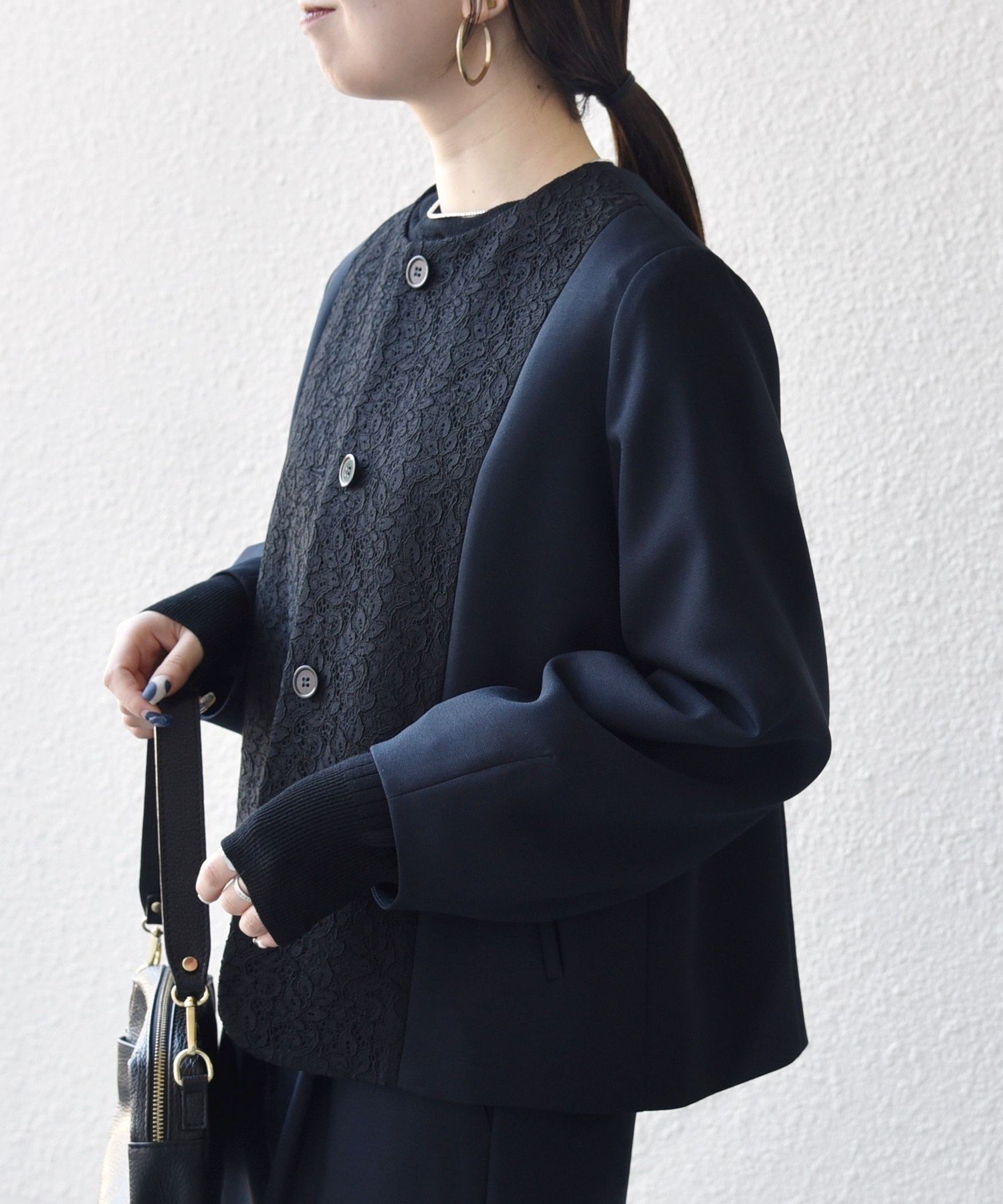 【シップス フォー ウィメン/SHIPS】のSHIPS any 手洗い可能 ダブルクロス レース 切替 ノーカラー ジャケット NAVY BLUE インテリア・キッズ・メンズ・レディースファッション・服の通販 founy(ファニー) ファッション Fashion レディースファッション Fashion for Women アウター Coat / Outerwear Collection レディースジャケット・軽アウター Jackets ノーカラージャケット / シンプル上品コーデ Collarless Jackets インナー Innerwear 洗える Machine Washable カーディガン Cardigan, Knitwear 切替 Switching, Contrast Panel ジャケット Jacket, Outerwear スリーブ Sleeve, Long Sleeve / Short Sleeve セットアップ Set-Up, Coordinated Outfit ダブル Double, Double-Breasted デニム Denim, Jeans Material フェミニン Feminine, Girly フォーマル Formal, Dressy フロント Front, Front Design ポケット Pocket, Pocket Detail レース Lace, Lace Fabric おすすめ Recommended / Our Picks エレガント 上品 Elegant セレモニー Ceremony ビジネス 仕事 通勤 Business / Work / Commuting 2026年 2026 ネイビー|ID: prp329100004819480 ipo3291000000035017426