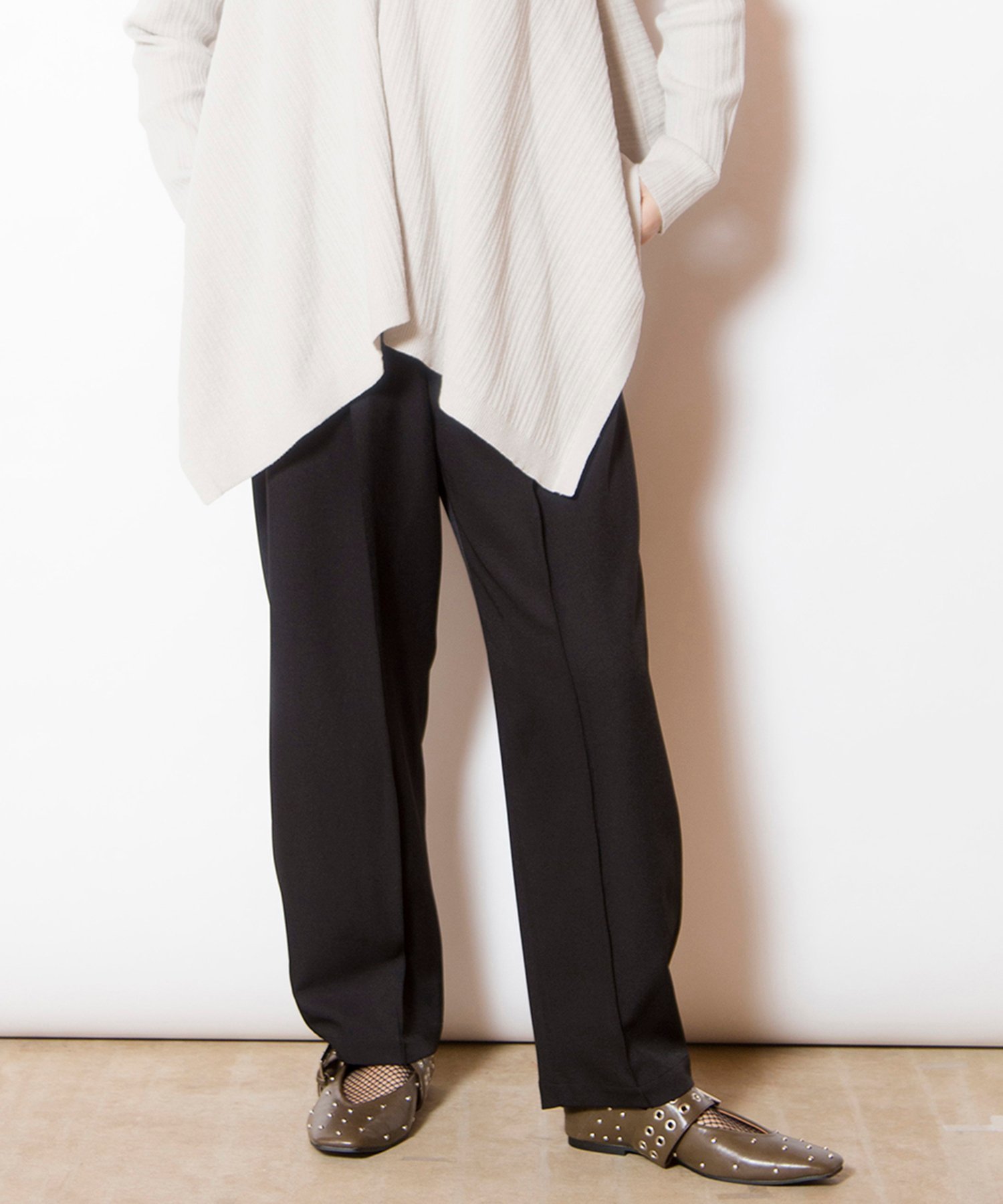 【オズモーシス/OSMOSIS】のピンタックカーブパンツ インテリア・キッズ・メンズ・レディースファッション・服の通販 founy(ファニー) 　ファッション　Fashion　レディースファッション　Fashion for Women　パンツ　Pants & Trousers　インナー　Innerwear　ツイル　Twist, Twisted Detail　ルーズ　Loose, Oversized　再入荷　Restock / Back in Stock　A/W・秋冬　Autumn/Winter　BLACK|ID: prp329100004819486 ipo3291000000035017488