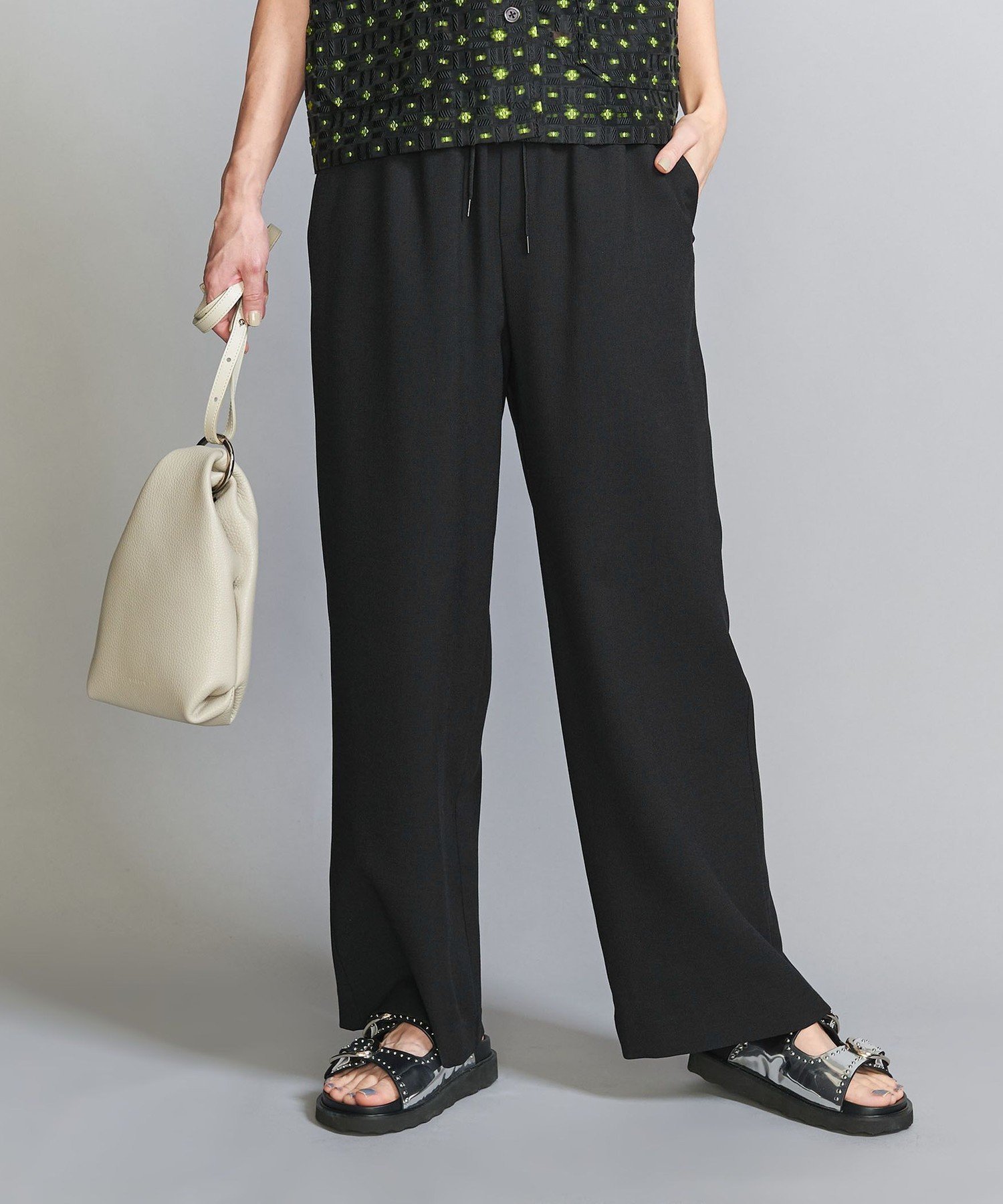 【ユナイテッドアローズ/UNITED ARROWS】のポリエステルブレンド ドロースト イージーパンツ 人気、トレンドファッション・服の通販 founy(ファニー) 　ファッション　Fashion　レディースファッション　Fashion for Women　パンツ　Pants & Trousers　春　Spring　洗える　Machine Washable　コンパクト　Compact, Small Size　サンダル　Sandals, Summer Shoes　シンプル　Simple, Minimal　ジャケット　Jacket, Outerwear　ストレート　Straight, Straight Cut　スニーカー　Sneakers, Trainers　定番　Standard, Basic Item　ルーズ　Loose, Oversized　S/S・春夏　SS, Spring/Summer, Warm Season　アウトレット　Outlet / Clearance　夏　Summer　 other-1|ID: prp329100004819497 ipo3291000000035017681