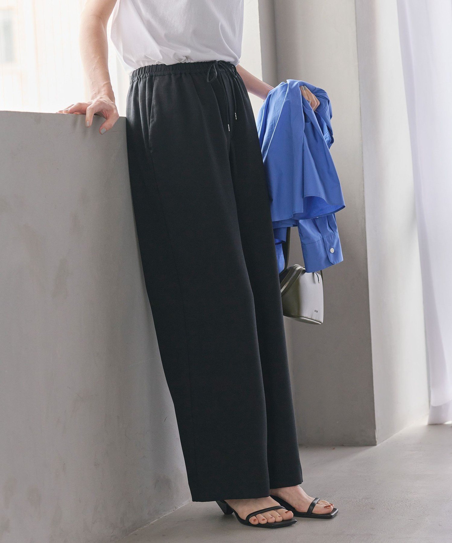 【ユナイテッドアローズ/UNITED ARROWS】のポリエステルブレンド ドロースト イージーパンツ インテリア・キッズ・メンズ・レディースファッション・服の通販 founy(ファニー) 　ファッション　Fashion　レディースファッション　Fashion for Women　パンツ　Pants & Trousers　春　Spring　洗える　Machine Washable　コンパクト　Compact, Small Size　サンダル　Sandals, Summer Shoes　シンプル　Simple, Minimal　ジャケット　Jacket, Outerwear　ストレート　Straight, Straight Cut　スニーカー　Sneakers, Trainers　定番　Standard, Basic Item　ルーズ　Loose, Oversized　S/S・春夏　SS, Spring/Summer, Warm Season　アウトレット　Outlet / Clearance　夏　Summer　DK.BROWN|ID: prp329100004819497 ipo3291000000035017689