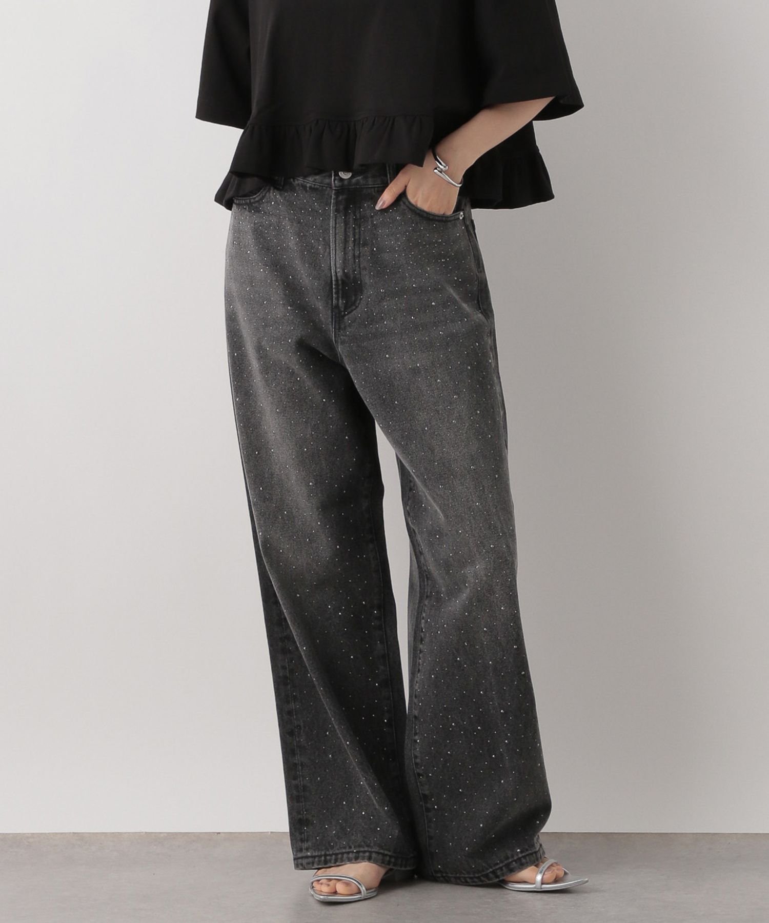 【ローリーズファーム/LOWRYS FARM】のビジューワイドストレートP インテリア・キッズ・メンズ・レディースファッション・服の通販 founy(ファニー) 　ファッション　Fashion　レディースファッション　Fashion for Women　おすすめ　Recommended / Our Picks　シンプル　Simple, Minimal　ストレート　Straight, Straight Cut　デニム　Denim, Jeans Material　バランス　Balance, Style Balance　ビジュー　Bijou, Jewel-like Accent　ルーズ　Loose, Oversized　NEWカラーブラック|ID: prp329100004819508 ipo3291000000035017826