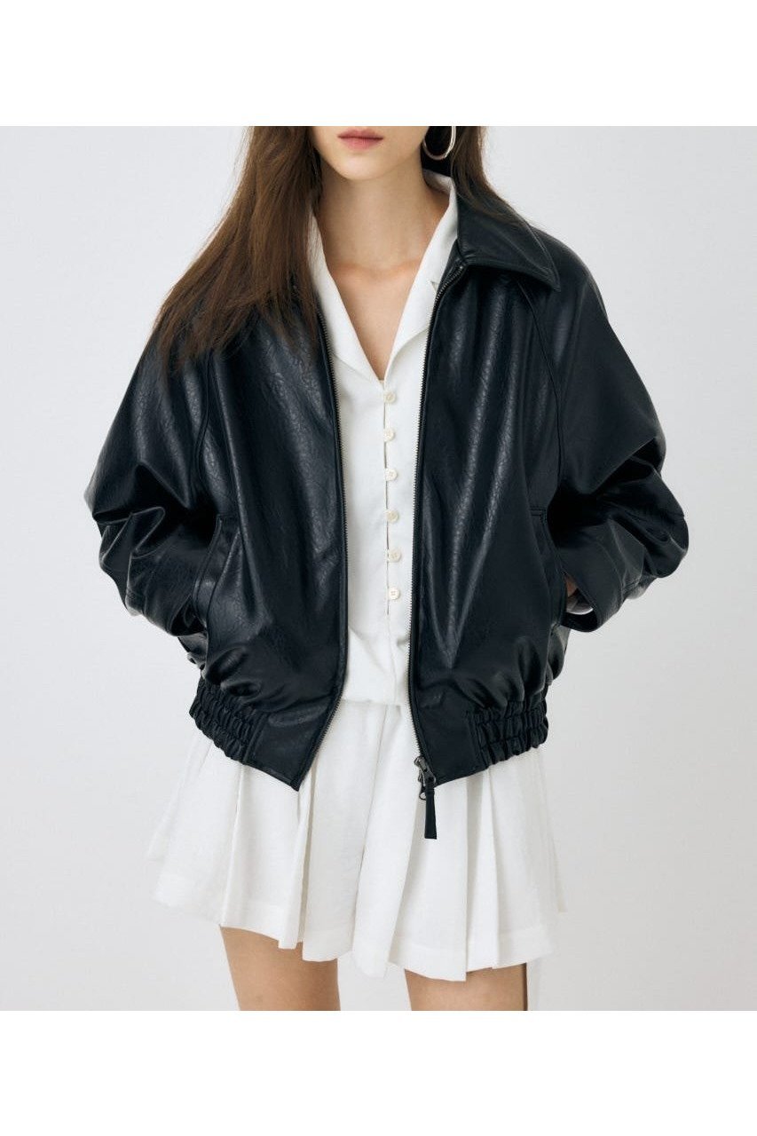 【マウジー/moussy】のF/LEATHER GATHER ブルゾン インテリア・キッズ・メンズ・レディースファッション・服の通販 founy(ファニー) 　ファッション　Fashion　レディースファッション　Fashion for Women　アウター　Coat / Outerwear Collection　ブルゾンジャケット・スポーティアウター　Blouson Jackets　おすすめ　Recommended / Our Picks　インナー　Innerwear　デニム　Denim, Jeans Material　フェイクレザー　Faux Leather, PU Leather　ブルゾン　Blouson, Bomber Jacket　ボトム　Bottoms, Lower Wear　モダン　Modern, Contemporary　リアル　Real, Realistic　レース　Lace, Lace Fabric　ロマンティック　Romantic, Feminine Style　人気　Popular, Best Seller　再入荷　Restock / Back in Stock　BLK|ID: prp329100004819530 ipo3291000000035018051