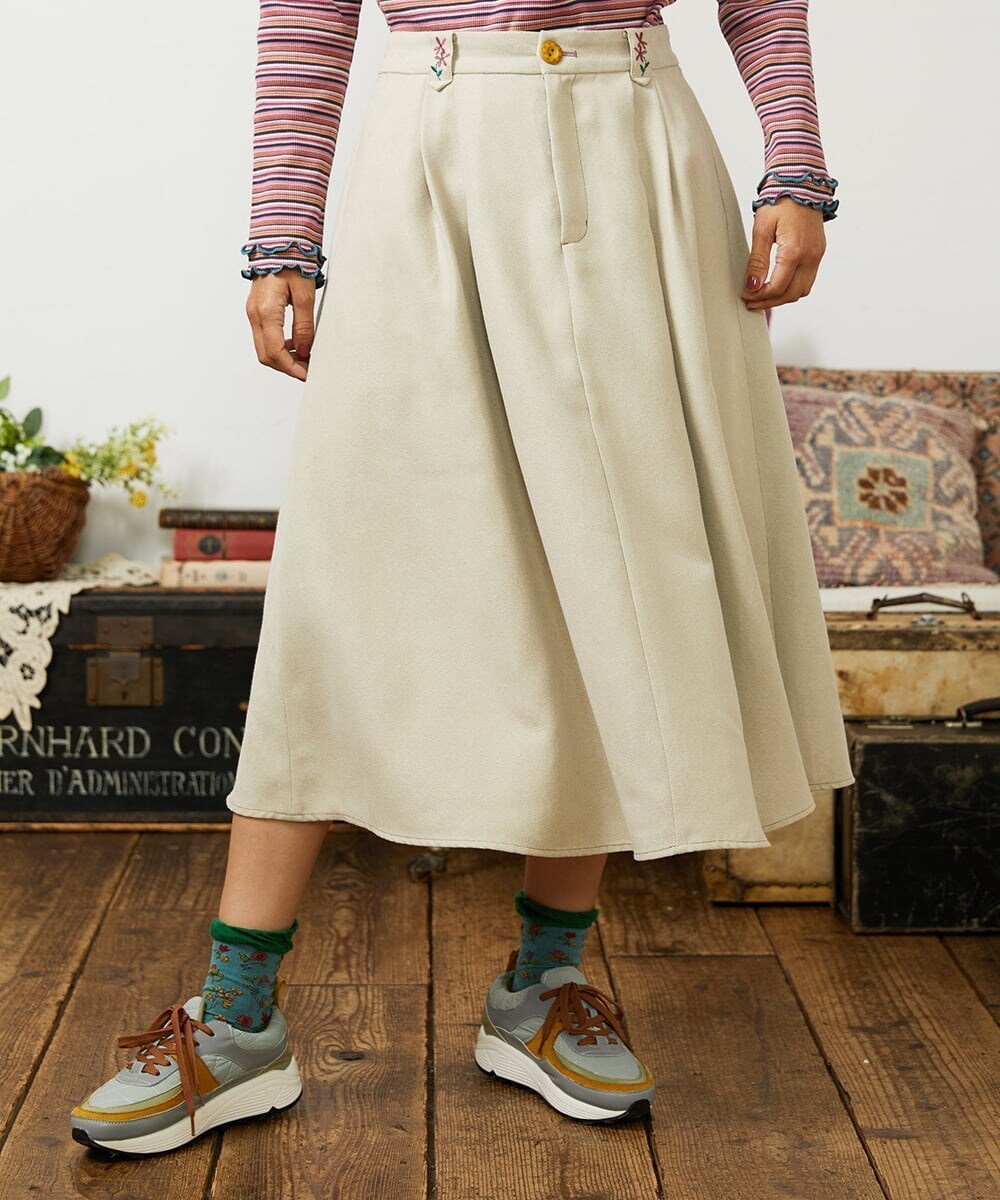 【ホコモモラ/Jocomomola】のPradera ピーチ起毛タックスカート インテリア・キッズ・メンズ・レディースファッション・服の通販 founy(ファニー) 　ファッション　Fashion　レディースファッション　Fashion for Women　スカート　Skirts　春　Spring　秋　Autumn　シンプル　Simple, Minimal　ツイル　Twist, Twisted Detail　ピーチ　Peach, Soft Touch　フラワー　Flower, Floral　フレア　Flare, Flared　フロント　Front, Front Design　ベーシック　Basic, Essential　ポケット　Pocket, Pocket Detail　ループ　Loop, Loop Knit　ロング　Long, Long-Length　冬　Winter / This Winter　おすすめ　Recommended / Our Picks　夏　Summer　ベージュ|ID: prp329100004819561 ipo3291000000035018391