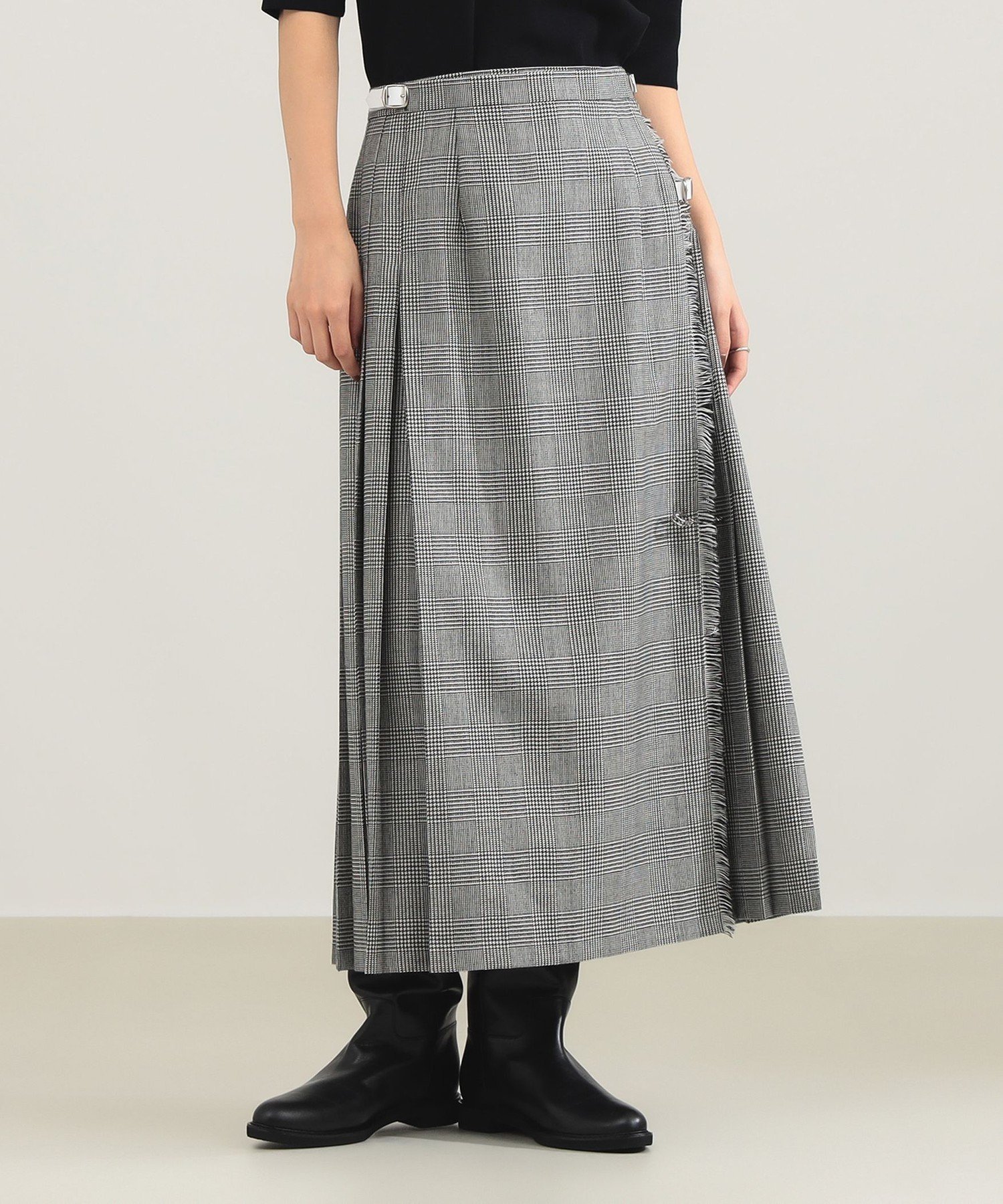 【デミルクス ビームス/Demi-Luxe BEAMS】の【別注】O NEIL OF DUBLIN / ウール ナローベルト ロング キルトスカート 人気、トレンドファッション・服の通販 founy(ファニー) 　ファッション　Fashion　レディースファッション　Fashion for Women　スカート　Skirts　ベルト&ウエストマーク　Belts & Waist Accessories　カットソー　Cut and Sewn Top　キルト　Quilt, Quilted Fabric　クラシカル　Classical, Vintage-Inspired　シルバー　Silver, Metallic Silver　ジャケット　Jacket, Outerwear　フロント　Front, Front Design　プリーツ　Pleats, Pleated　別注　Limited Edition, Custom Order　モダン　Modern, Contemporary　ロング　Long, Long-Length　おすすめ　Recommended / Our Picks　 other-1|ID: prp329100004819571 ipo3291000000035018502