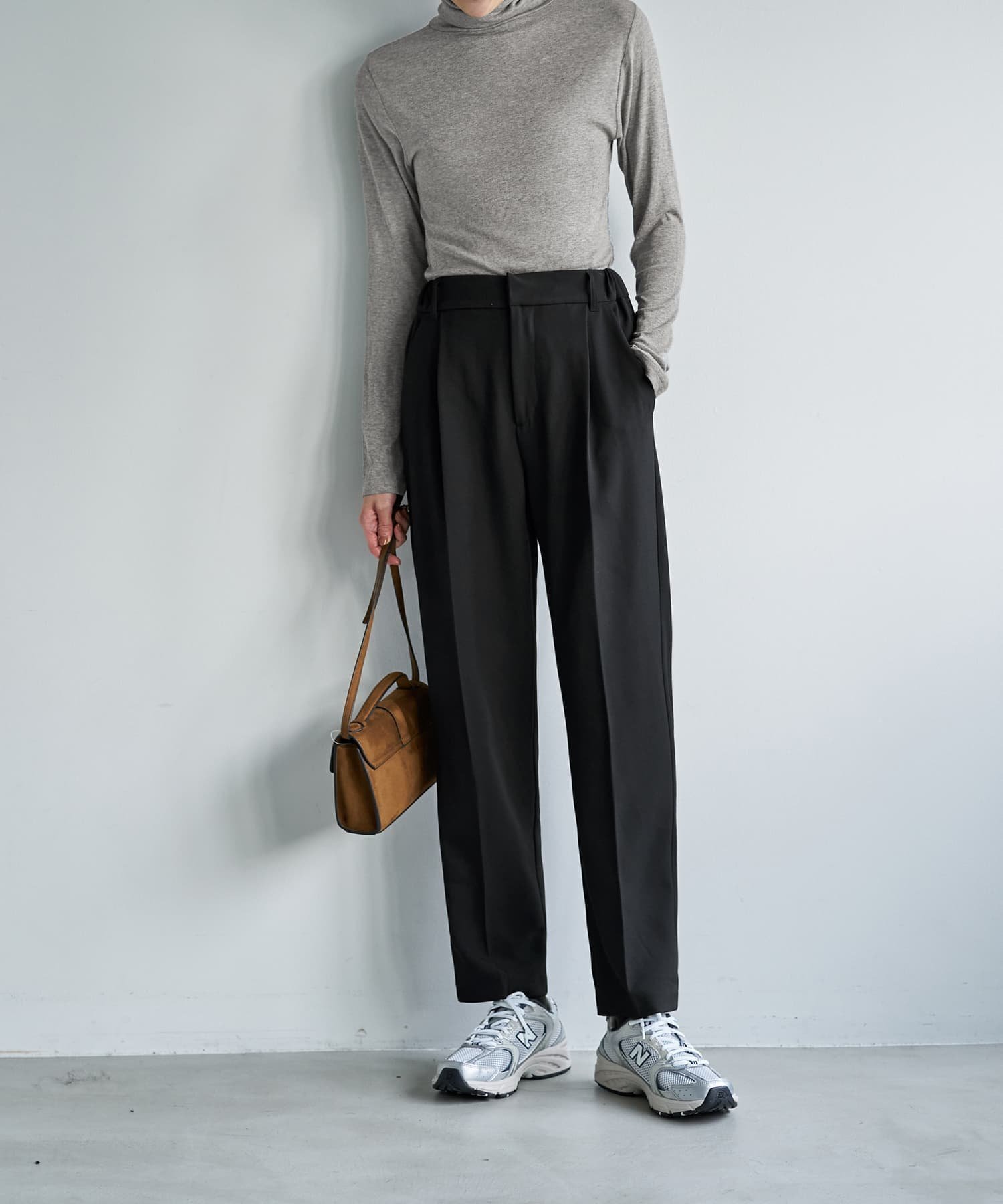 【スタイルデリ/STYLE DELI】のストレッチツイルBASICタックパンツ インテリア・キッズ・メンズ・レディースファッション・服の通販 founy(ファニー) 　ファッション　Fashion　レディースファッション　Fashion for Women　パンツ　Pants & Trousers　くるぶし　Ankle-Length　シンプル　Simple, Minimal　ジャケット　Jacket, Outerwear　スニーカー　Sneakers, Trainers　スリット　Slit, Slit Detail　ソックス　Socks, Hosiery　テーパード　Tapered, Tapered Pants　定番　Standard, Basic Item　フェイク　Faux, Fake　フロント　Front, Front Design　ベーシック　Basic, Essential　ポケット　Pocket, Pocket Detail　ループ　Loop, Loop Knit　ワイド　Wide, Wide Fit　冬　Winter / This Winter　ブラック|ID: prp329100004819574 ipo3291000000035018523