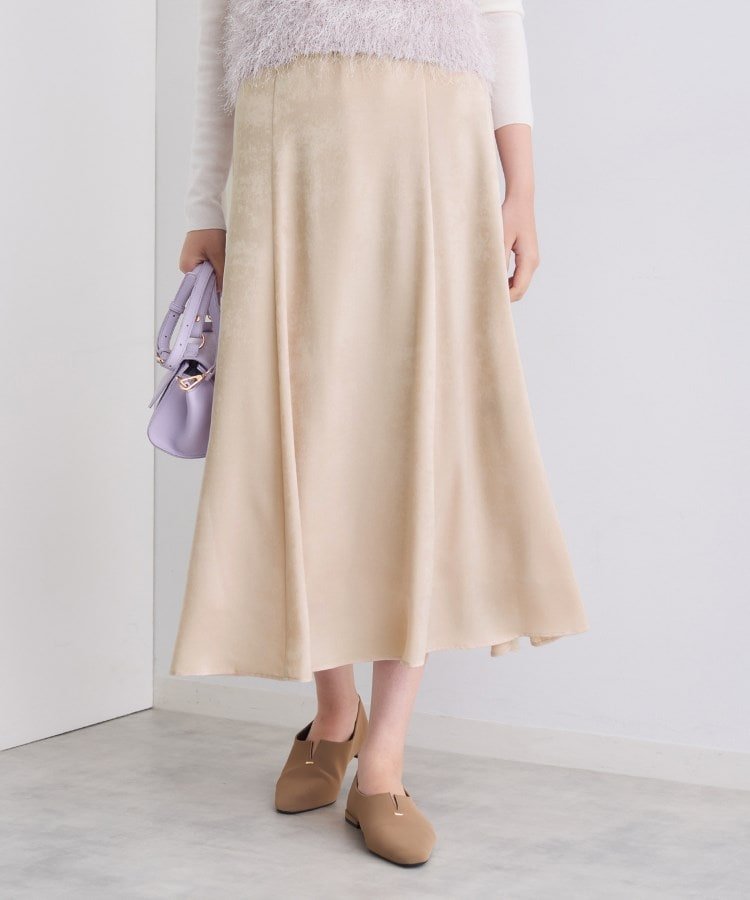 【インディヴィ/INDIVI】の【UVケア/セットアップ可能】スエード調サテンスカート インテリア・キッズ・メンズ・レディースファッション・服の通販 founy(ファニー) 　ファッション　Fashion　レディースファッション　Fashion for Women　セットアップ　Matching Sets　スカート・ミニ/ミディ/マキシ　Skirts / Mini, Midi & Maxi Skirts　おすすめ　Recommended / Our Picks　コンパクト　Compact, Small Size　サテン　Satin, Glossy Fabric　シンプル　Simple, Minimal　スマート　Smart, Elegant　セットアップ　Set-Up, Coordinated Outfit　ピーチ　Peach, Soft Touch　フレア　Flare, Flared　ポケット　Pocket, Pocket Detail　リラックス　Relax, Relaxed Fit　ヴィンテージ　Vintage Style　秋　Autumn　ライトベージュ|ID: prp329100004819599 ipo3291000000035018750