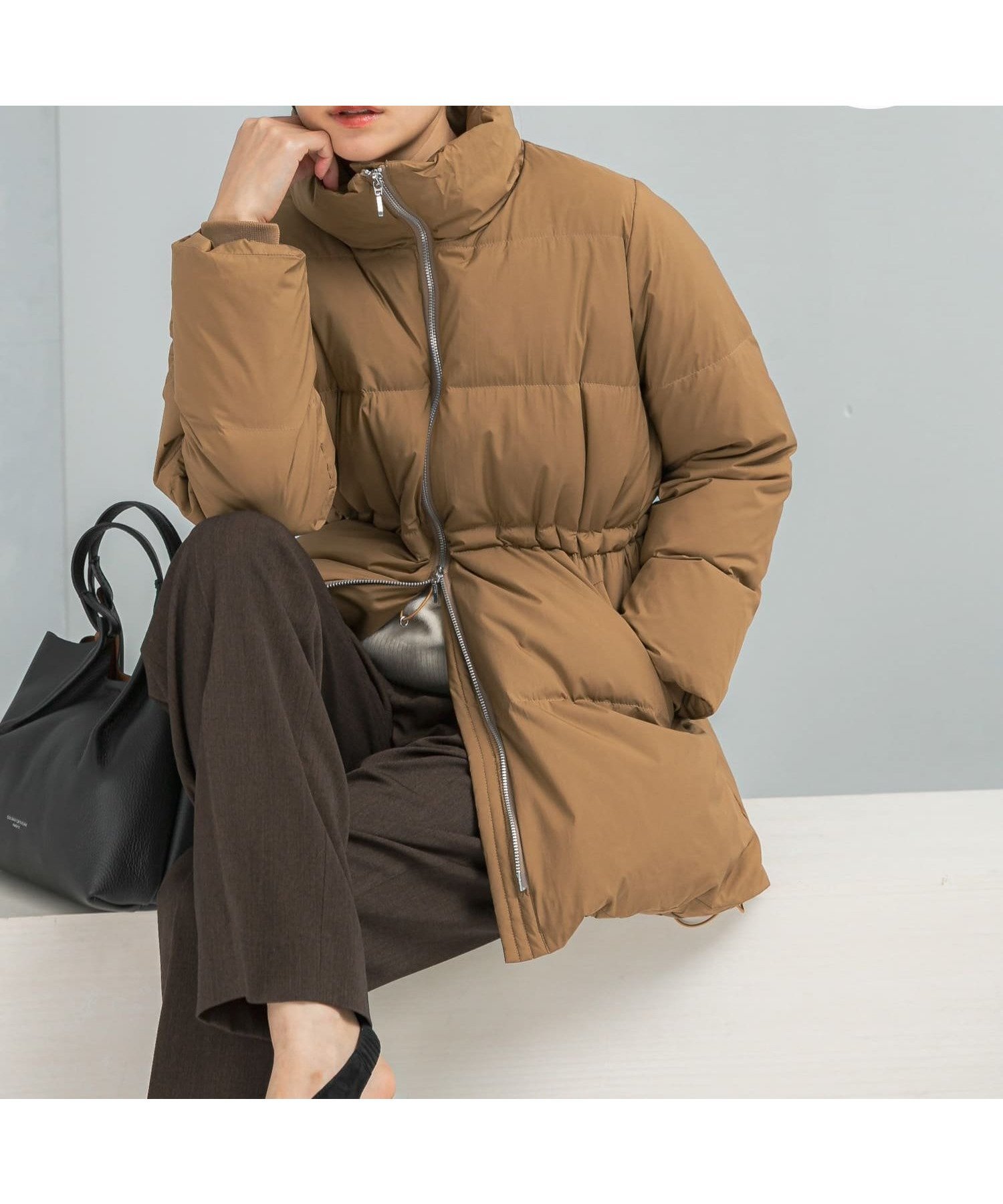 【アーバンリサーチ ロッソ/URBAN RESEARCH ROSSO】のLIMONTA撥水ミドルダウンコート インテリア・キッズ・メンズ・レディースファッション・服の通販 founy(ファニー) ファッション Fashion レディースファッション Fashion for Women アウター Coat / Outerwear Collection コート・ロングコート・ピーコート Long Coats, Peacoats & More ダウンジャケット・軽量ダウン Warm & Lightweight Down Jackets イタリア Italy 軽量 Lightweight, Ultra Light タフタ Taffeta, Structured Fabric ダウン Down, Puffer ハイネック High Neck, Mock Neck フェザー Feather, Feather Detail ポケット Pocket, Pocket Detail 防寒 Cold Protection, Winter-Ready A/W・秋冬 Autumn/Winter 冬 Winter / This Winter 日本製 Made In Japan エレガント 上品 Elegant ビジネス 仕事 通勤 Business / Work / Commuting 2025年 2025 2025-2026秋冬・A/W Autumn/Winter 2025–26 AW25–26 キャメル|ID: prp329100004819618 ipo3291000000035019148