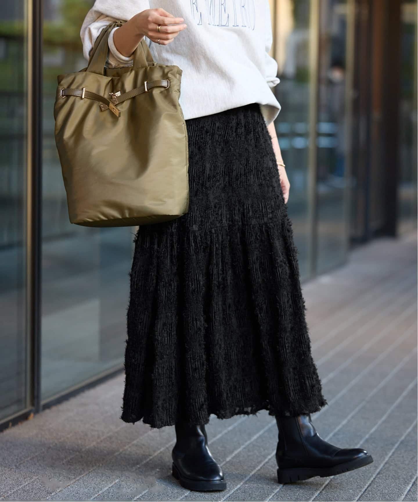 【スローブ イエナ/SLOBE IENA】のマジョリカジャガードフレアスカート インテリア・キッズ・メンズ・レディースファッション・服の通販 founy(ファニー) ファッション Fashion レディースファッション Fashion for Women スカート Skirts Aライン・フレアスカート A-Line & Flared Skirts 2025年 2025 2025-2026秋冬・A/W Autumn/Winter 2025–26 AW25–26 スウェット / スエット Sweatshirt, Sweatwear フレア Flare, Flared 冬 Winter / This Winter ブラック|ID: prp329100004819630 ipo3291000000035019281