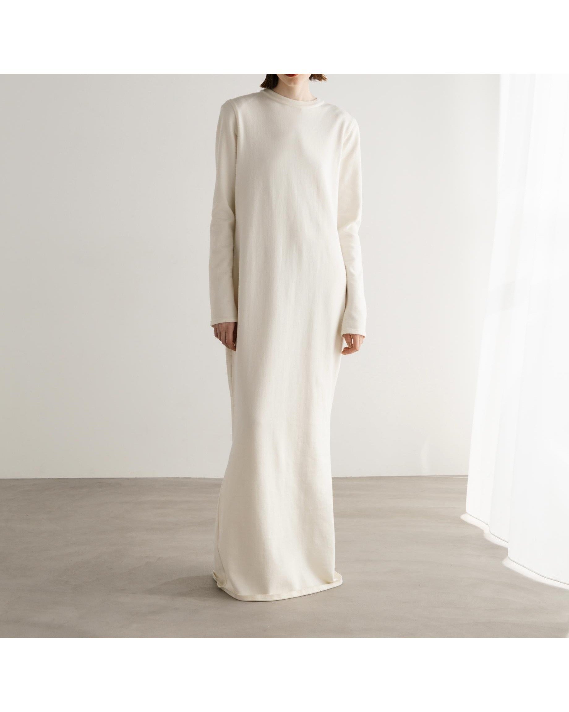 【ビヨーマ/BIYOMA】のCOTTON SILK KNIT DRESS 人気、トレンドファッション・服の通販 founy(ファニー) 　ファッション　Fashion　レディースファッション　Fashion for Women　トップス・カットソー　Cut & Sew Tops　ニット　Knit Tops & Sweaters　ワンピース　Dresses　フォーマル・パーティードレス・結婚式用ドレス　Elegant & Casual Dresses　アクセサリー　Fashion Accessories　コンパクト　Compact, Small Size　サンダル　Sandals, Summer Shoes　ショルダー　Shoulder, Shoulder Strap　シルク　Silk, 100% Silk　ストレート　Straight, Straight Cut　スニーカー　Sneakers, Trainers　ドレープ　Drape, Draping Fabric　マキシ　Maxi, Full Length　おすすめ　Recommended / Our Picks　 other-1|ID: prp329100004819676 ipo3291000000035019819