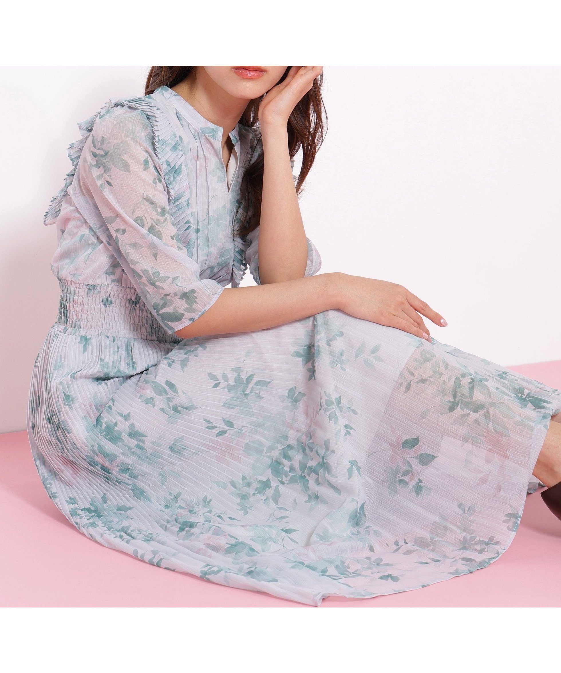 【ジルバイジルスチュアート/JILL by JILLSTUART】のぼかしフラワープリントワンピース インテリア・キッズ・メンズ・レディースファッション・服の通販 founy(ファニー) ファッション Fashion レディースファッション Fashion for Women ワンピース Dresses おすすめ Recommended / Our Picks ジャケット Jacket, Outerwear スマート Smart, Elegant トレンド Trend, Trending Now プリント Print, Printed Pattern ベスト Vest, Waistcoat 秋 Autumn グリーン1|ID: prp329100004819690 ipo3291000000035020014