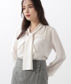 【ピンキーアンドダイアン/Pinky&Dianne】のラッフルアクセントボウタイブラウス 人気、トレンドファッション・服の通販 founy(ファニー) ファッション Fashion レディースファッション Fashion for Women トップス・カットソー Cut & Sew Tops シャツ・ブラウス・オフィスカジュアル Elegant Blouses & Button-Ups おすすめ Recommended / Our Picks ギャザー Gathered, Ruffled スタンダード Standard, Basic ストレッチ Stretch, Stretchy Fabric ドレープ Drape, Draping Fabric ヨーク Yoke, Yoke Design ラッフル Ruffle, Frill リボン Ribbon, Bow エレガント 上品 Elegant thumbnail ホワイト|ID: prp329100004819752 ipo3291000000035020931