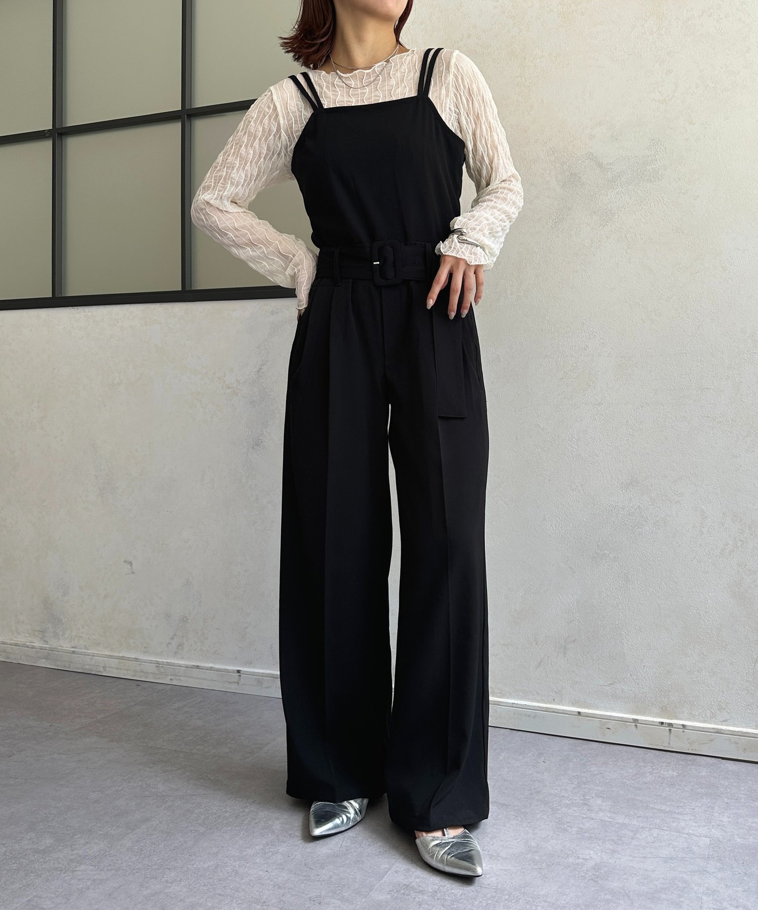 【ゼヴォン/Thevon】のベルト付きサロペット インテリア・キッズ・メンズ・レディースファッション・服の通販 founy(ファニー) 　ファッション　Fashion　レディースファッション　Fashion for Women　ワンピース　Dresses　サロペット&オールインワン　Dungarees & Jumpsuit Styles　ベルト&ウエストマーク　Belts & Waist Accessories　カットソー　Cut and Sewn Top　サロペット　Overalls, Salopette　シンプル　Simple, Minimal　スニーカー　Sneakers, Trainers　ダウン　Down, Puffer　トレンド　Trend, Trending Now　再入荷　Restock / Back in Stock　おすすめ　Recommended / Our Picks　エレガント 上品　Elegant　2025年　2025　2025-2026秋冬・A/W　Autumn/Winter 2025–26 AW25–26　ブラック|ID: prp329100004819776 ipo3291000000035021394