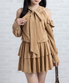 【クリア/clear】の2wayリボンフェイクスエード長袖ミニワンピース 人気、トレンドファッション・服の通販 founy(ファニー) ファッション Fashion レディースファッション Fashion for Women ワンピース Dresses ギャザー Gathered, Ruffled クラシカル Classical, Vintage-Inspired ショート Short, Short Length ジャケット Jacket, Outerwear スリーブ Sleeve, Long Sleeve / Short Sleeve ティアードスカート Tiered Skirt, Flounced Skirt 長袖 Long Sleeve, Full Sleeve フレア Flare, Flared ライダース Riders リボン Ribbon, Bow ロング Long, Long-Length A/W・秋冬 Autumn/Winter エレガント 上品 Elegant |ID:prp329100004819777