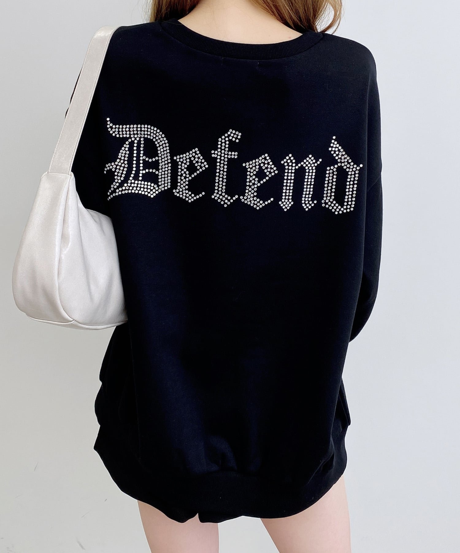 【イング/INGNI】のBackラインストーン裏毛チュニック インテリア・キッズ・メンズ・レディースファッション・服の通販 founy(ファニー) 　ファッション　Fashion　レディースファッション　Fashion for Women　トップス・カットソー　Cut & Sew Tops　おすすめ　Recommended / Our Picks　クール　Cool, Chic　シンプル　Simple, Minimal　スタイリッシュ　Stylish, Fashionable　ストーン　Stone, Gem-Like　スマホ　Smartphone, Mobile Device　チュニック　Tunic, Long Top　ビッグ　Big, Oversized　フロント　Front, Front Design　クロ|ID: prp329100004819783 ipo3291000000035021463