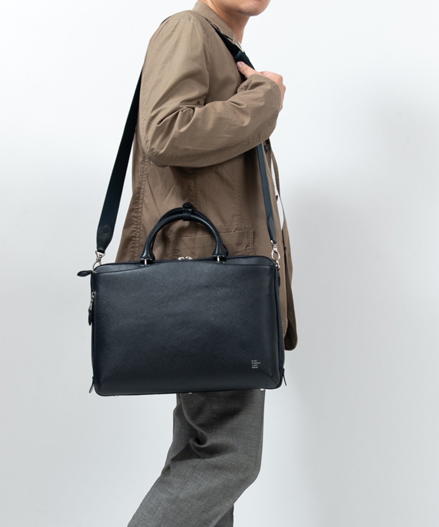 【ロワード/LOWARD】の【PID】コンビ2WAYブリーフケース インテリア・キッズ・メンズ・レディースファッション・服の通販 founy(ファニー) 　ファッション　Fashion　レディースファッション　Fashion for Women　クッション　Cushion, Throw Pillow　コンビ　Combo, Combination Style　ショルダー　Shoulder, Shoulder Strap　ハンド　Hand, Handmade　フロント　Front, Front Design　ポケット　Pocket, Pocket Detail　マグネット　Magnet, Magnetic Closure　メンズ　Men's, Menswear　ビジネス 仕事 通勤　Business / Work / Commuting　クロ|ID: prp329100004819865 ipo3291000000035022440