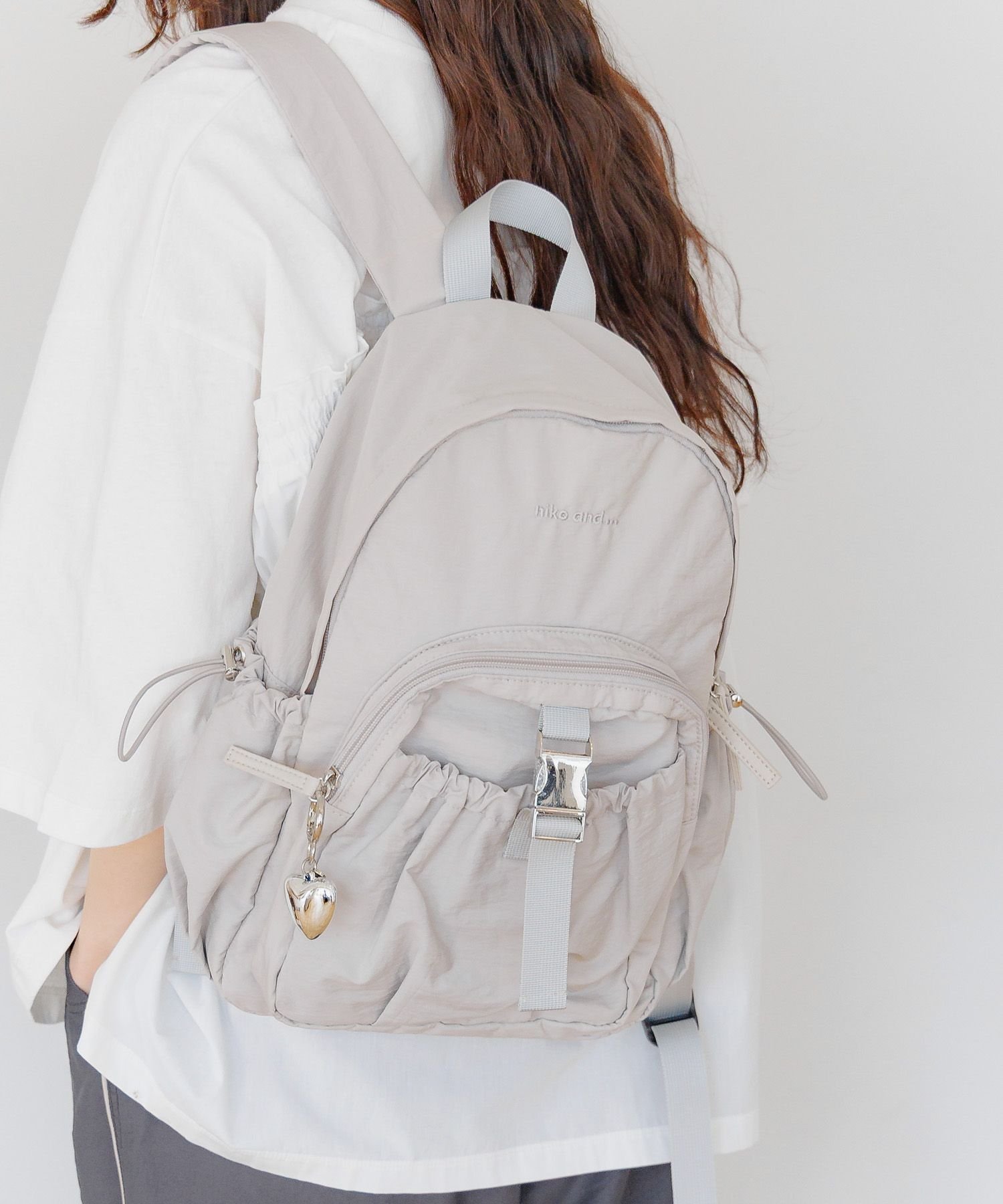 【ニコアンド/niko and】のオリジナルギャザーライトデイパック 人気、トレンドファッション・服の通販 founy(ファニー) 　ファッション　Fashion　レディースファッション　Fashion for Women　ギャザー　Gathered, Ruffled　チャーム　Charm, Pendant　デイパック　Daypack, Casual Backpack　フロント　Front, Front Design　ポケット　Pocket, Pocket Detail　リュック　Backpack, Rucksack　旅行　Travel　ビジネス 仕事 通勤　Business / Work / Commuting　 other-1|ID: prp329100004819873 ipo3291000000035022586