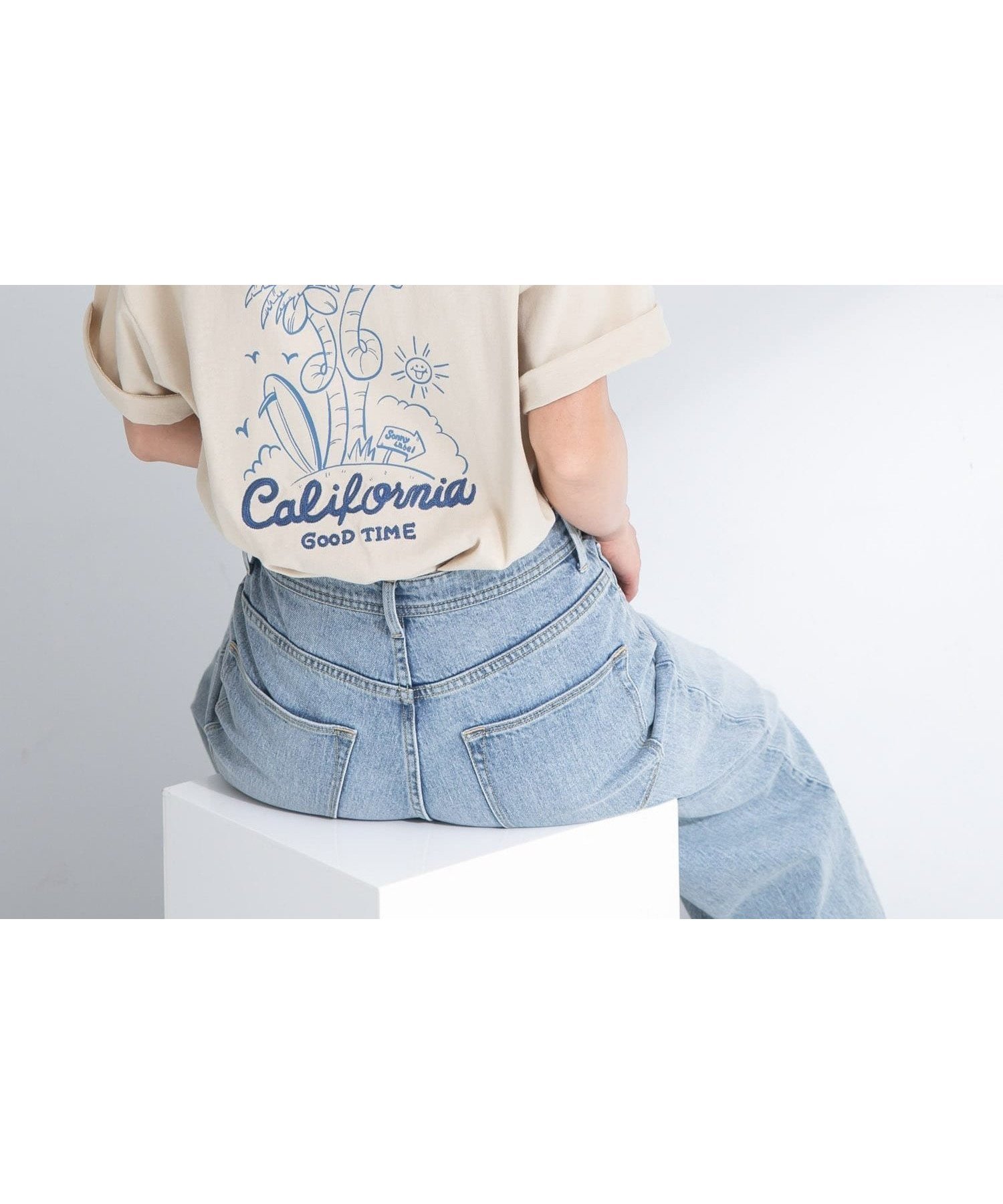 【サニーレーベル/Sonny Label / URBAN RESEARCH】のコラボTシャツ by MonkeyStudio1 インテリア・キッズ・メンズ・レディースファッション・服の通販 founy(ファニー) ファッション Fashion レディースファッション Fashion for Women トップス・カットソー Cut & Sew Tops シャツ・ブラウス・オフィスカジュアル Elegant Blouses & Button-Ups ロングTシャツ・Tシャツ Longline T-Shirts & Tees イラスト Illustration キャラクター Character, Licensed Characters グラフィック Graphic, Graphic Design コラボ Collaboration, Collab 雑誌 Magazine, Fashion Magazine チェーン Chain, Chain Strap デニム Denim, Jeans Material プリント Print, Printed Pattern ベーシック Basic, Essential ボトム Bottoms, Lower Wear ルーズ Loose, Oversized ワイド Wide, Wide Fit ワーク Workwear, Utility Style S/S・春夏 SS, Spring/Summer, Warm Season おすすめ Recommended / Our Picks 夏 Summer 2025年 2025 2025春夏・S/S Spring/Summer 2025 SS25 ライトベージュ|ID: prp329100004819929 ipo3291000000035023651