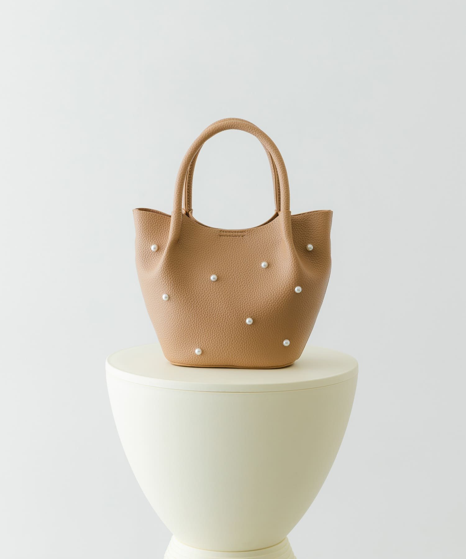 【ロデスコ/RODE SKO / URBAN RESEARCH】のインバッグ付ミニパールバッグ インテリア・キッズ・メンズ・レディースファッション・服の通販 founy(ファニー) 　ファッション　Fashion　レディースファッション　Fashion for Women　バッグ　Bags　2025年　2025　2025-2026秋冬・A/W　Autumn/Winter 2025–26 AW25–26　冬　Winter / This Winter　デニム　Denim, Jeans Material　パール　Pearl, Pearl Accent　ポーチ　Pouch, Small Case　エレガント 上品　Elegant　A/W・秋冬　Autumn/Winter　BEIGE|ID: prp329100004819930 ipo3291000000035023671