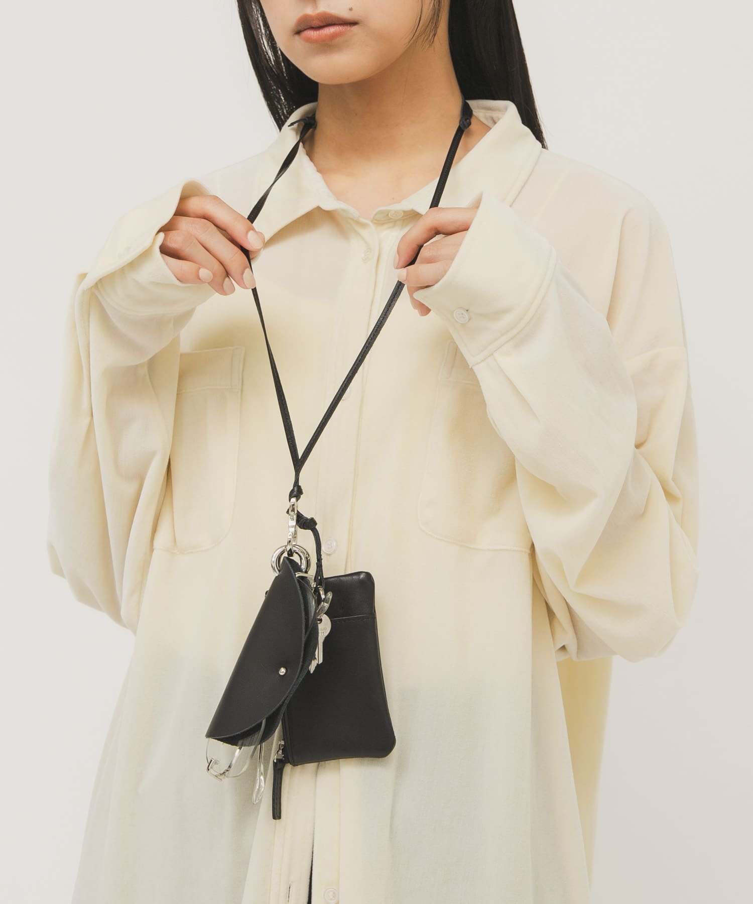 【ケービーエフ/KBF / URBAN RESEARCH】のマルチポーチネックショルダー インテリア・キッズ・メンズ・レディースファッション・服の通販 founy(ファニー) 　ファッション　Fashion　レディースファッション　Fashion for Women　ポーチ&ミニバッグ　Pouches & Mini Bags　2026年　2026　ショルダー　Shoulder, Shoulder Strap　チャーム　Charm, Pendant　ポケット　Pocket, Pocket Detail　ポーチ　Pouch, Small Case　夏　Summer　S/S・春夏　SS, Spring/Summer, Warm Season　ブラック|ID: prp329100004819951 ipo3291000000035023850