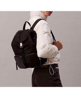【カルバンクライン/Calvin Klein】の【公式ショップ】 カルバンクライン ポケットナイロンフラップバックパック Calvin Klein Jeans Accessory 4F3133G 人気、トレンドファッション・服の通販 founy(ファニー) ファッション Fashion レディースファッション Fashion for Women バッグ Bags エレガント 上品 Elegant スマート Smart, Elegant ドローコード Drawcord, Drawstring Cord フラップ Flap, Flap Pocket フロント Front, Front Design ポケット Pocket, Pocket Detail |ID:prp329100004819968