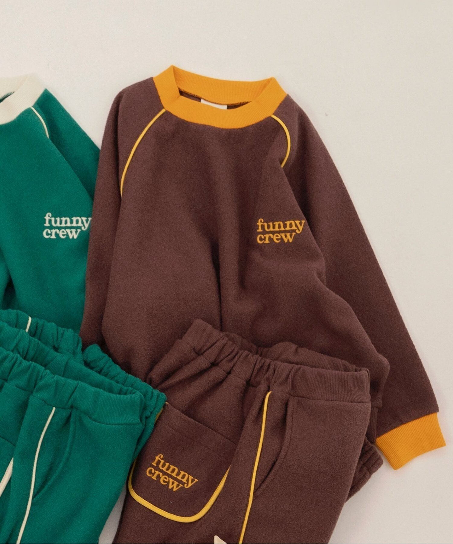 【エフオー オンラインストア/F.O.Online Store / KIDS】のWEB限定 あったか裏起毛パイルトレーナー(セットアップ可) インテリア・キッズ・メンズ・レディースファッション・服の通販 founy(ファニー) ファッション Fashion キッズファッション Fashion for Kids カラフル Colorful Design セットアップ Set-Up, Coordinated Outfit トレンド Trend, Trending Now トレーナー Sweatshirt, Trainer パイピング Piping, Trim Design ブラウン|ID: prp329100004819970 ipo3291000000035024061